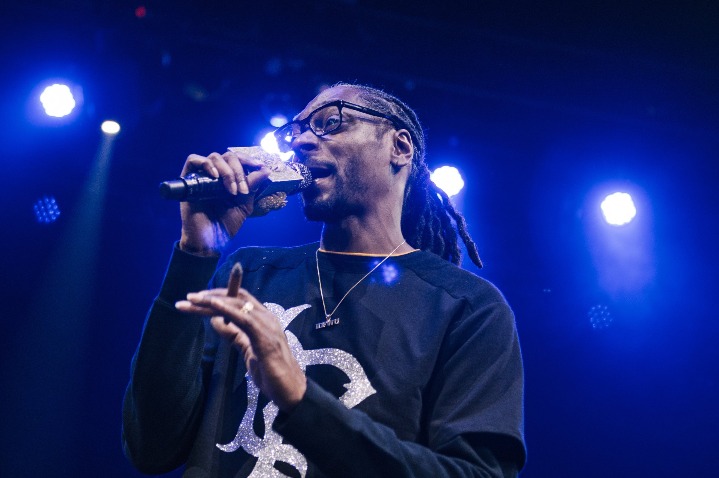 Snoop Dogg performs onstage at the Belasco Theatre on December 19, 2015 in Los Angeles, California.