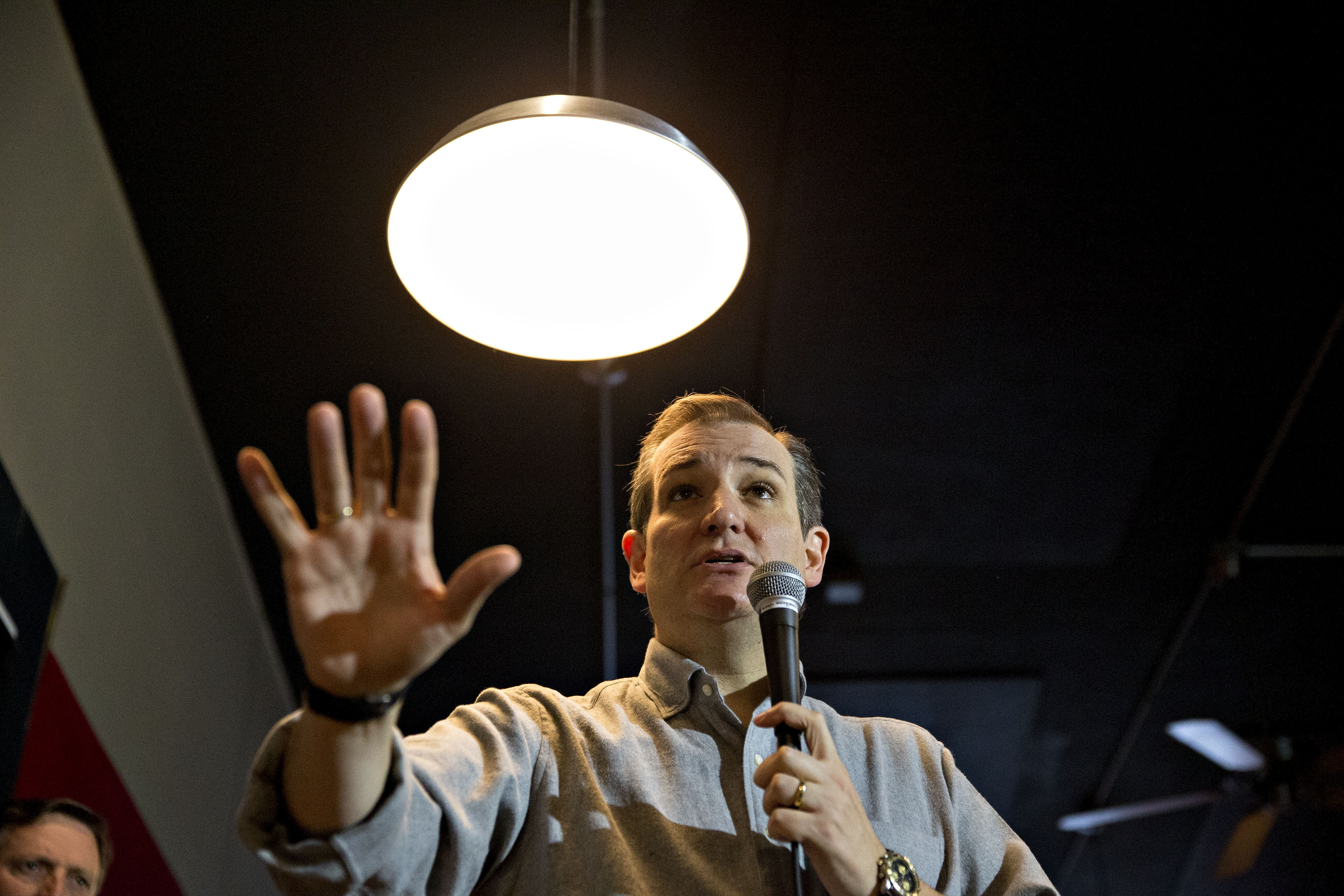 Senator Ted Cruz, speaks during a campaign stop in Rock Rapids, Iowa on Jan. 6. (Daniel Acker—Bloomberg via Getty Images)