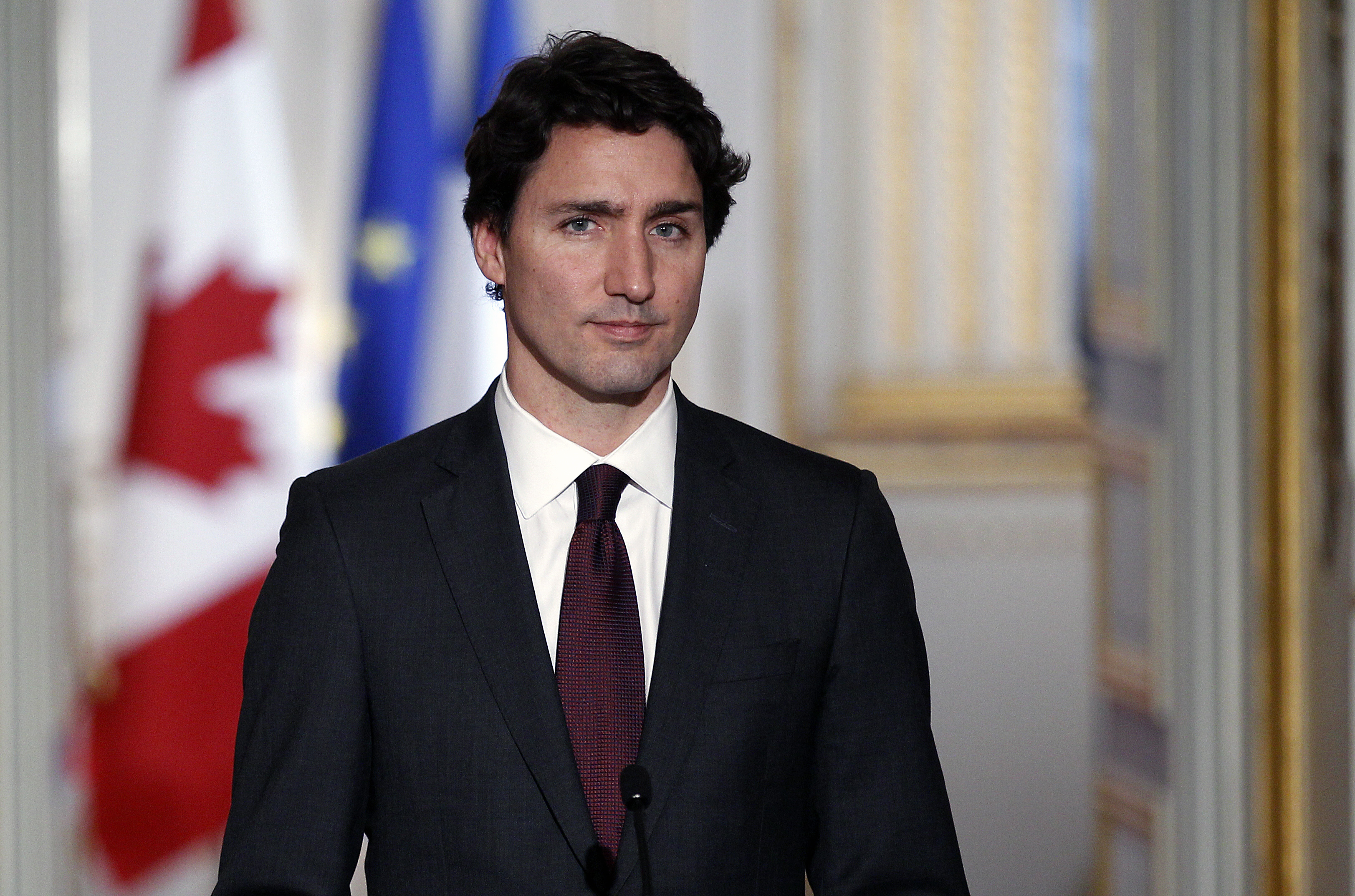 Justin Trudeau makes a statement during a press conference at the Elysee Presidential Palace on Nov. 29, 2015 in Paris, France. (Chesnot—Getty Images)