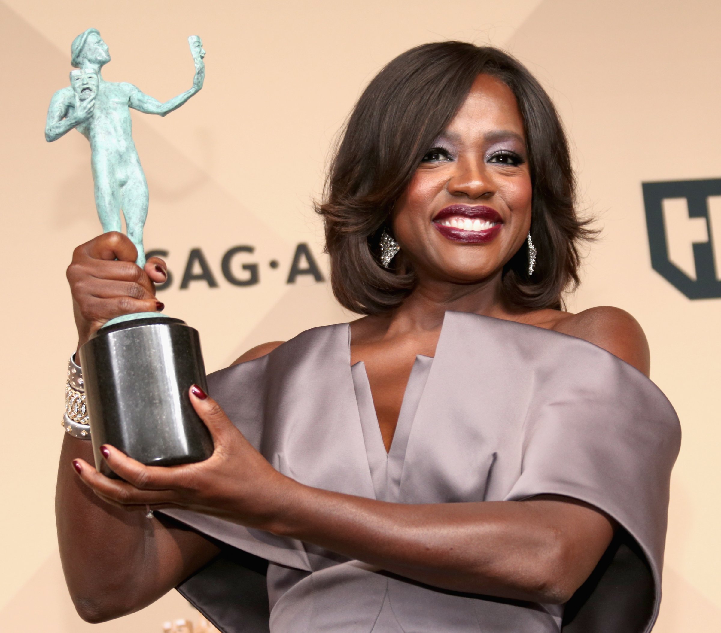 Viola Davis poses in the press room during the 22nd Annual Screen Actors Guild Awards at The Shrine Auditorium on January 30, 2016 in Los Angeles, California.