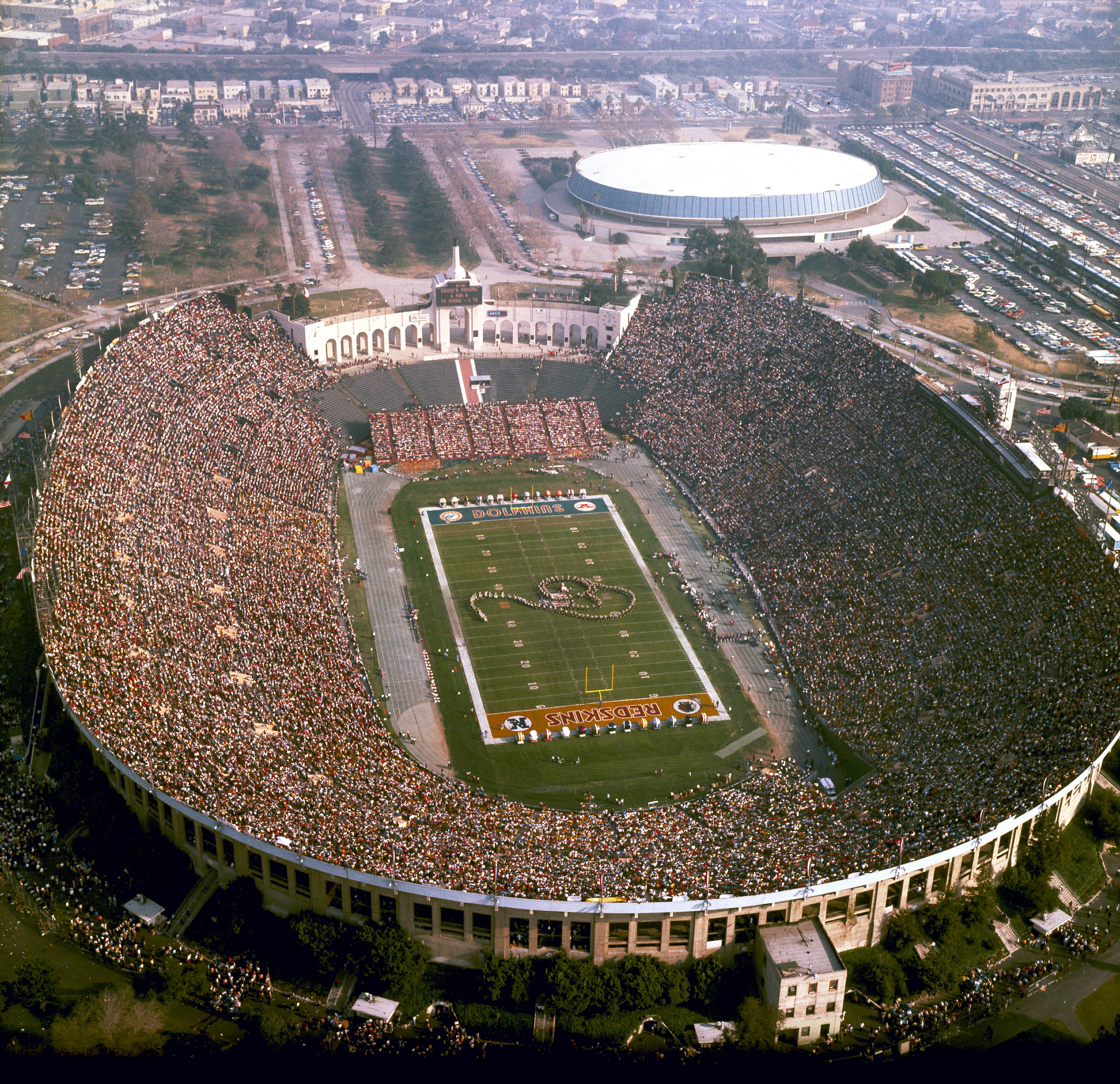 Super Bowl Stadiums: From I to 50
