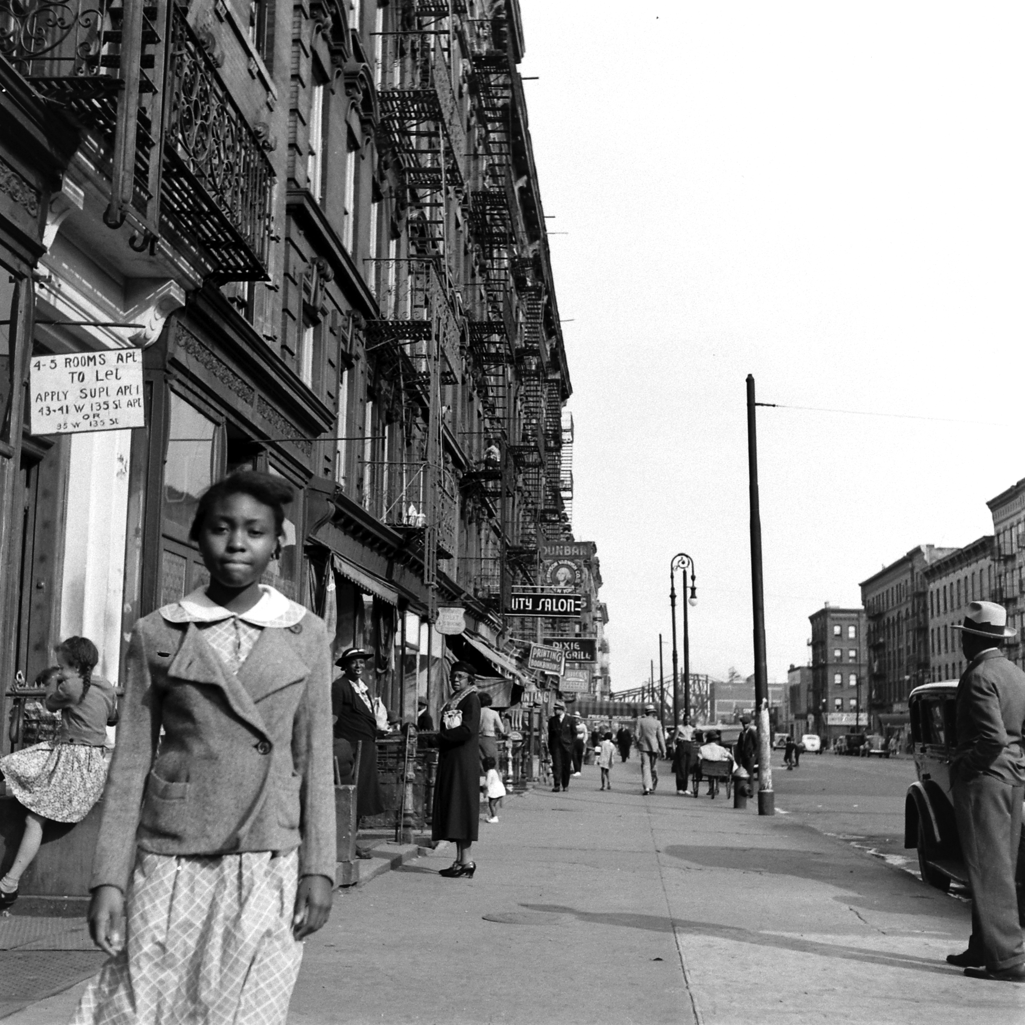 Harlem street scene, 1938.