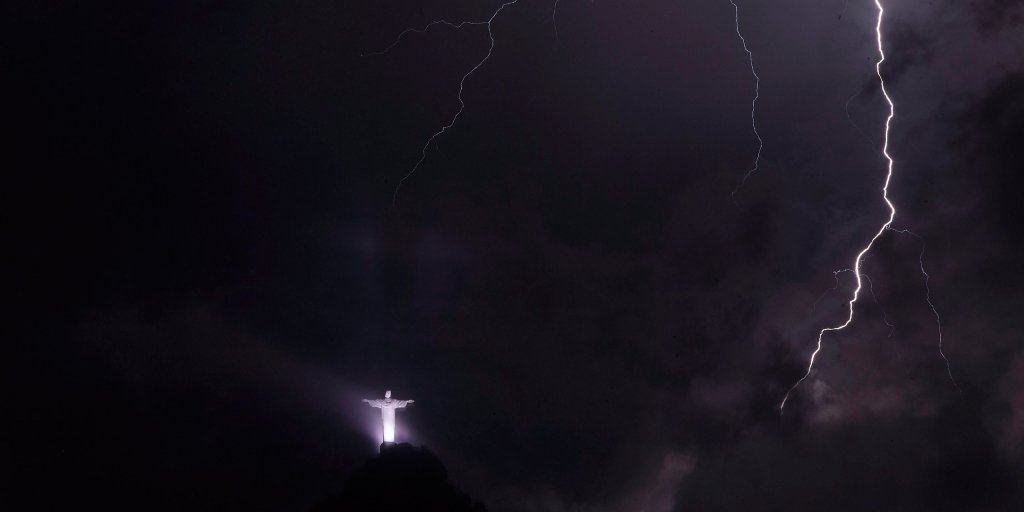 See Lightning Nearly Strike Christ The Redeemer Time