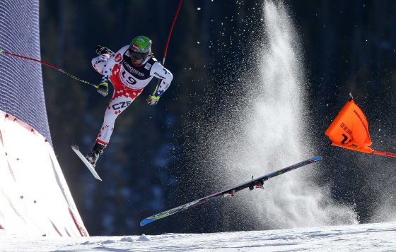 Czech Republic's Ondrej Bank crashes during the downhill race of the Alpine Combined at the FIS World Championships in Beaver Creek, Colorado, USA, on February 15, 2015.