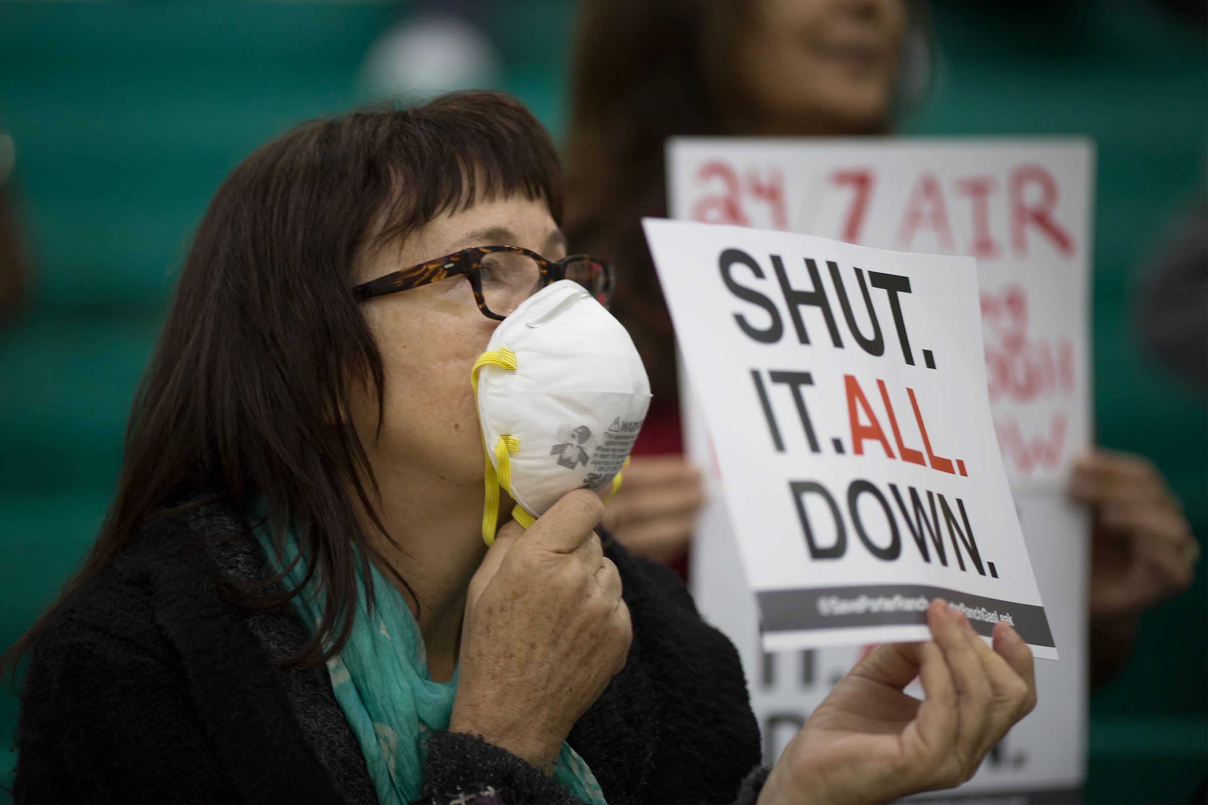 Community Hearing Held Over Ongoing Porter Ranch Gas Leak