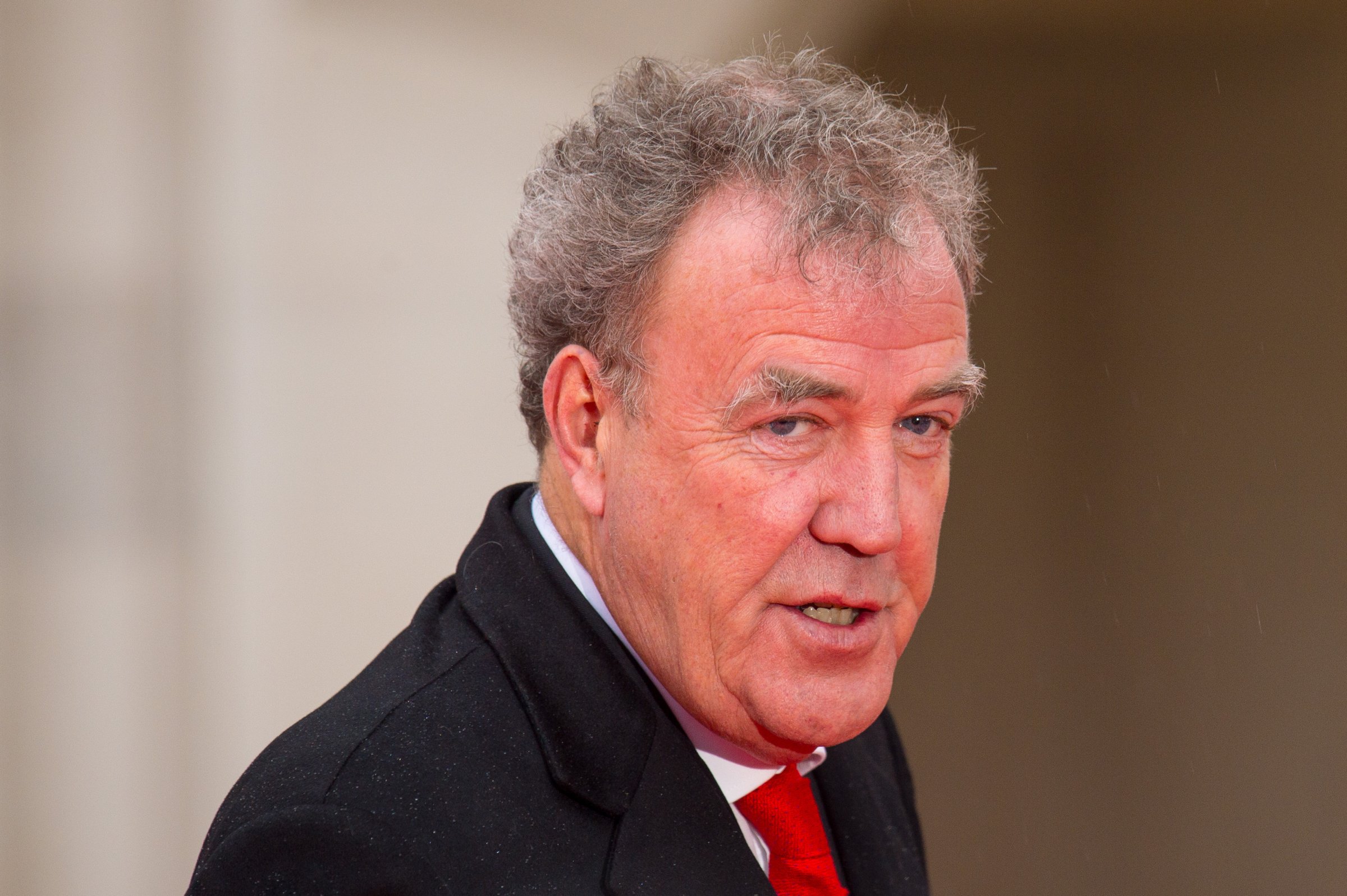 Jeremy Clarkson Apologies to Top Gear Producer and Settles Dispute