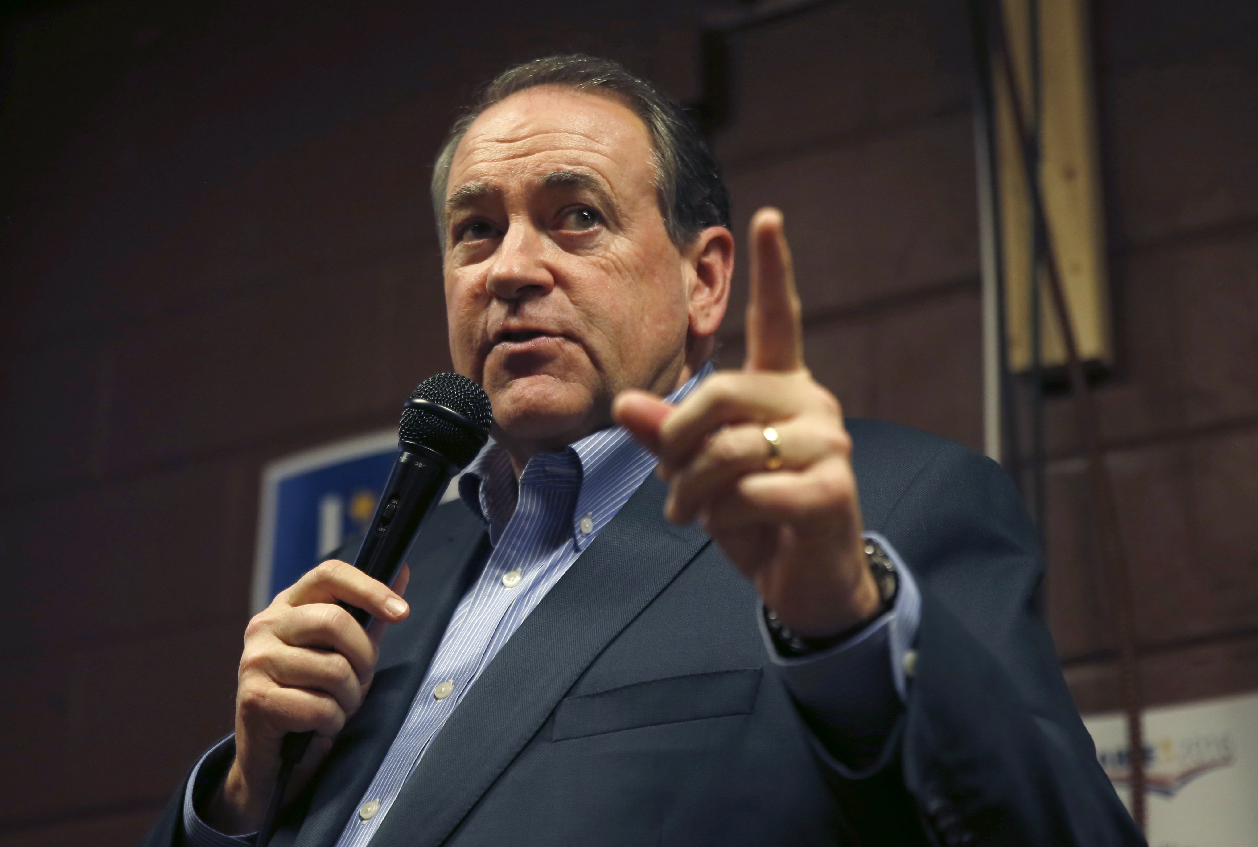 Republican presidential candidate, former Arkansas Gov. Mike Huckabee speaks at Inspired Grounds Cafe in West Des Moines, Iowa on Jan. 31, 2016. (Kiichiro Sato—AP)