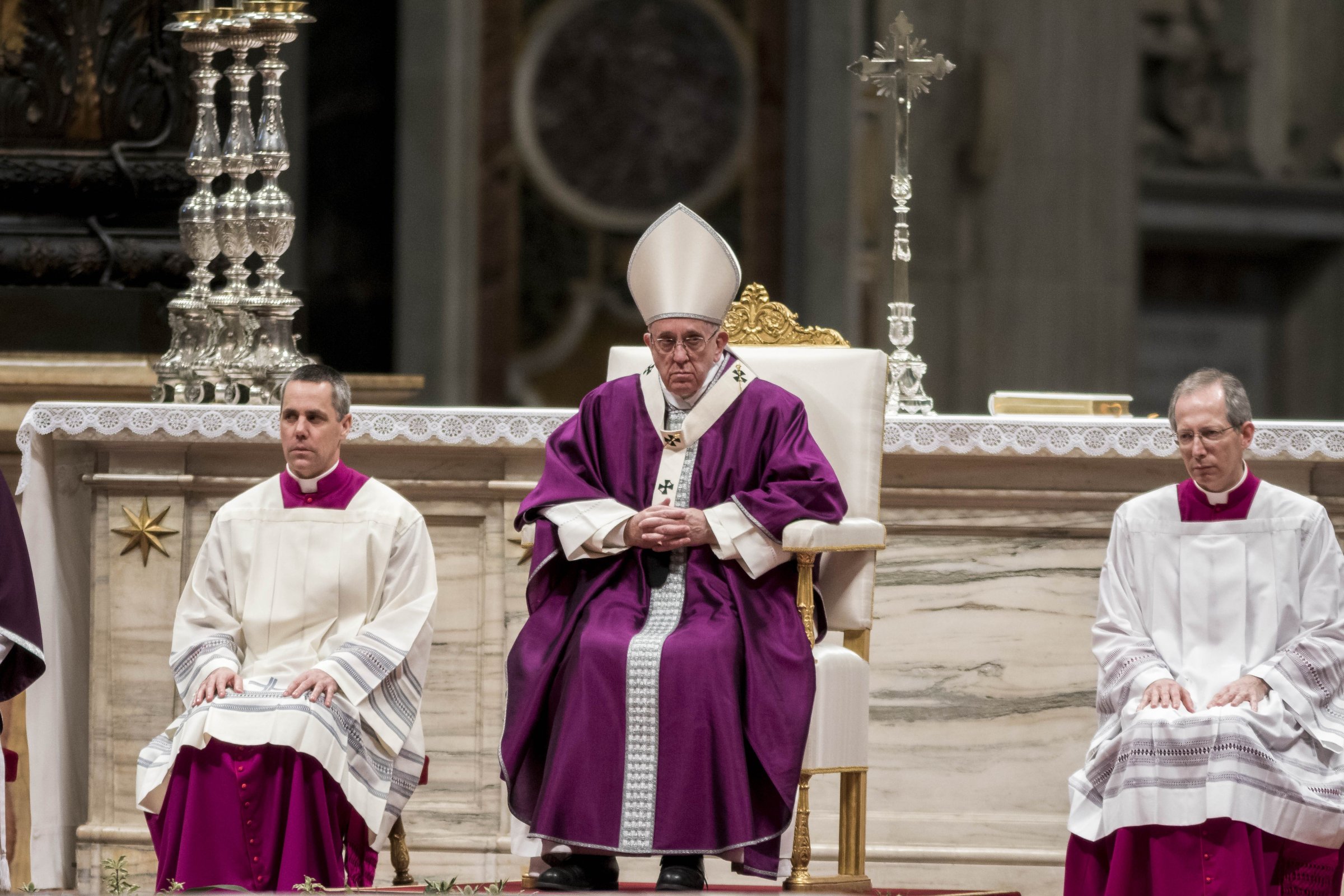Vatican: Pope Francis leads Ash Wednesday mass