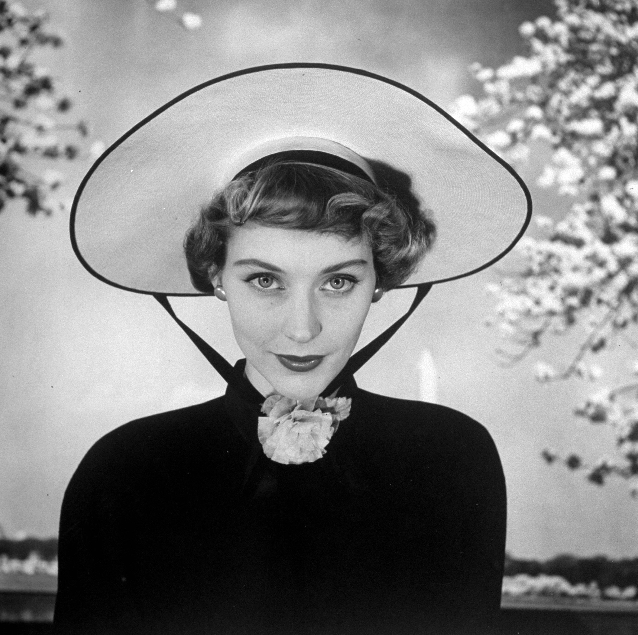 New french hat for spring. 1948.