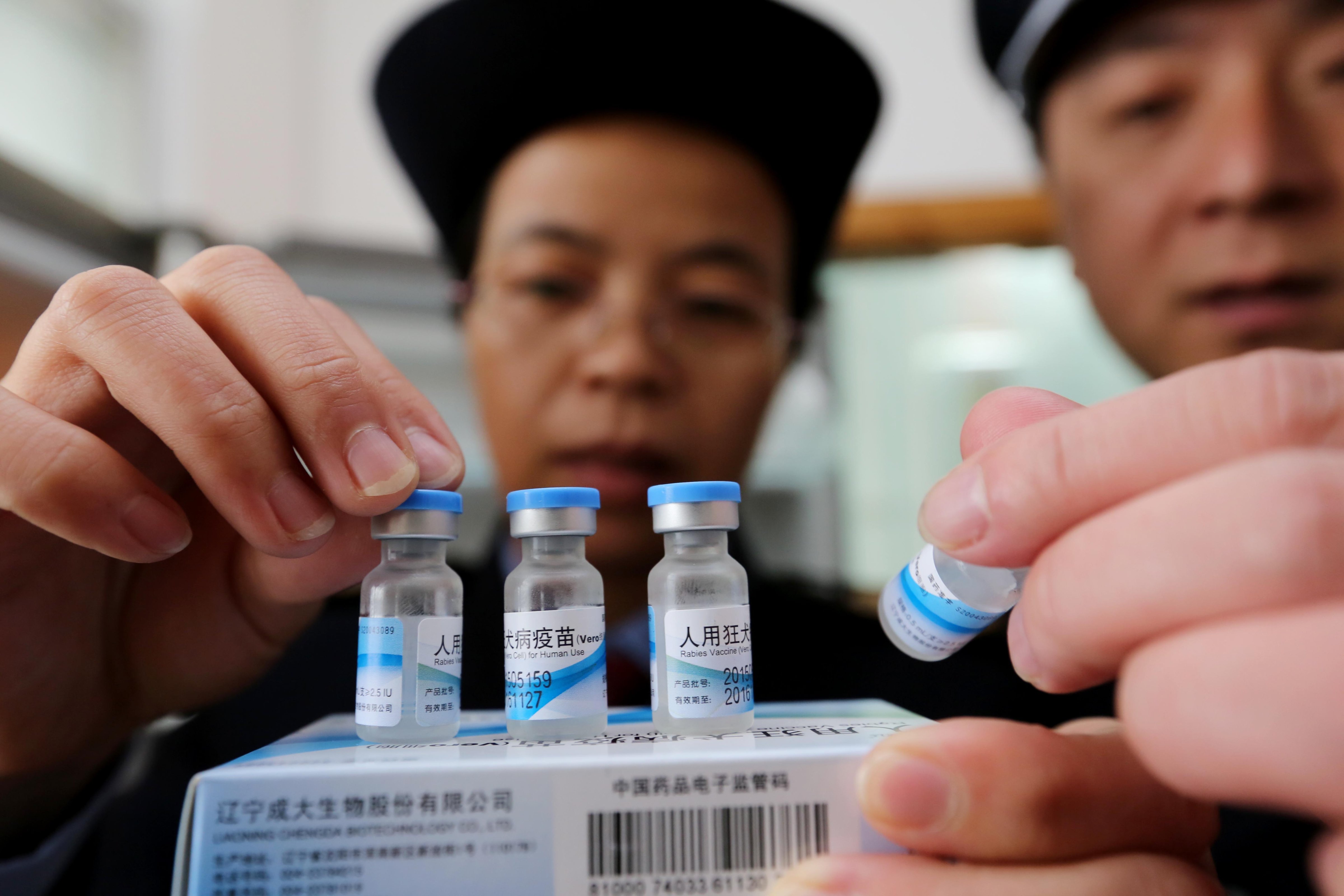 China vows crackdown on fake vaccines amid scandal