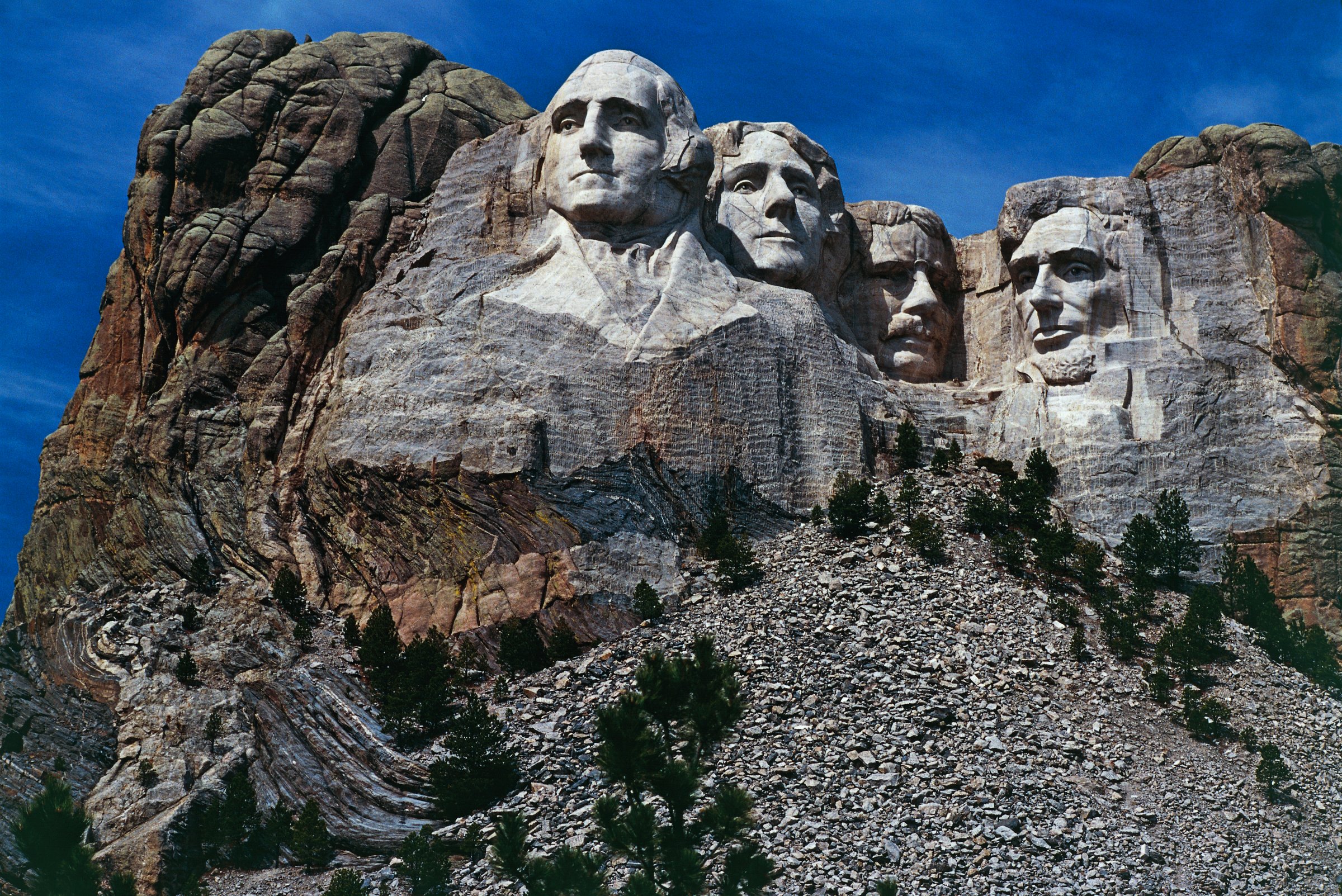 The carved sculptures depicting the faces of US Presidents George Washington (1732-1799) and Thomas Jefferson (1743-1826), National monument, Mount Rushmore, South Dakota, United States of America.