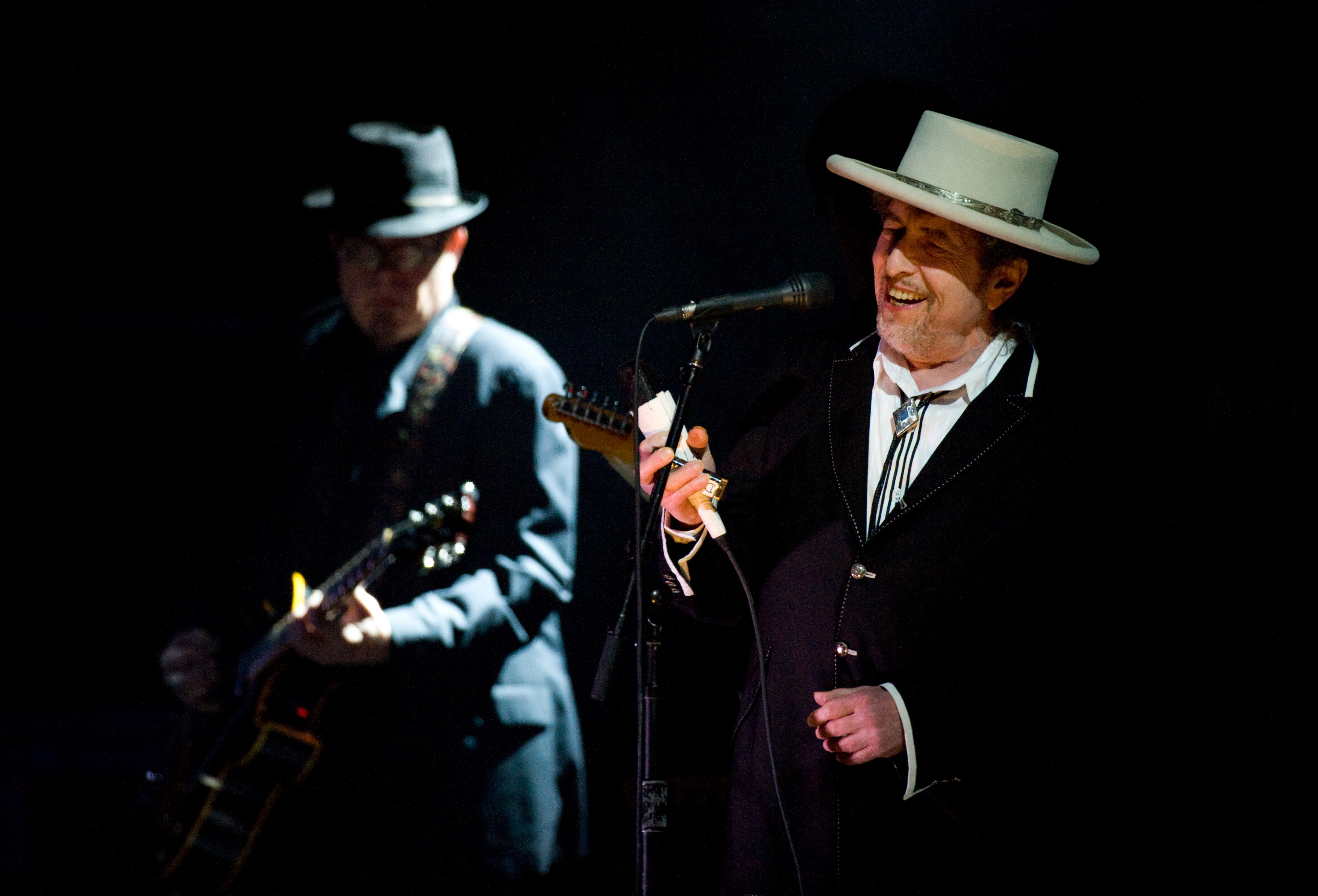 Bob Dylan headlines the Feis Festival in Finsbury Park on June 18, 2011 in London, England. (Samir Hussein—Getty Images)