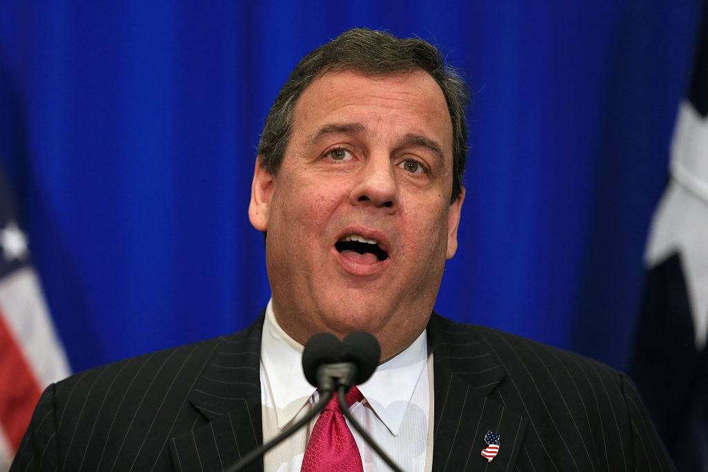 Six New Jersey newspapers want Gov. Chris Christie to resign.