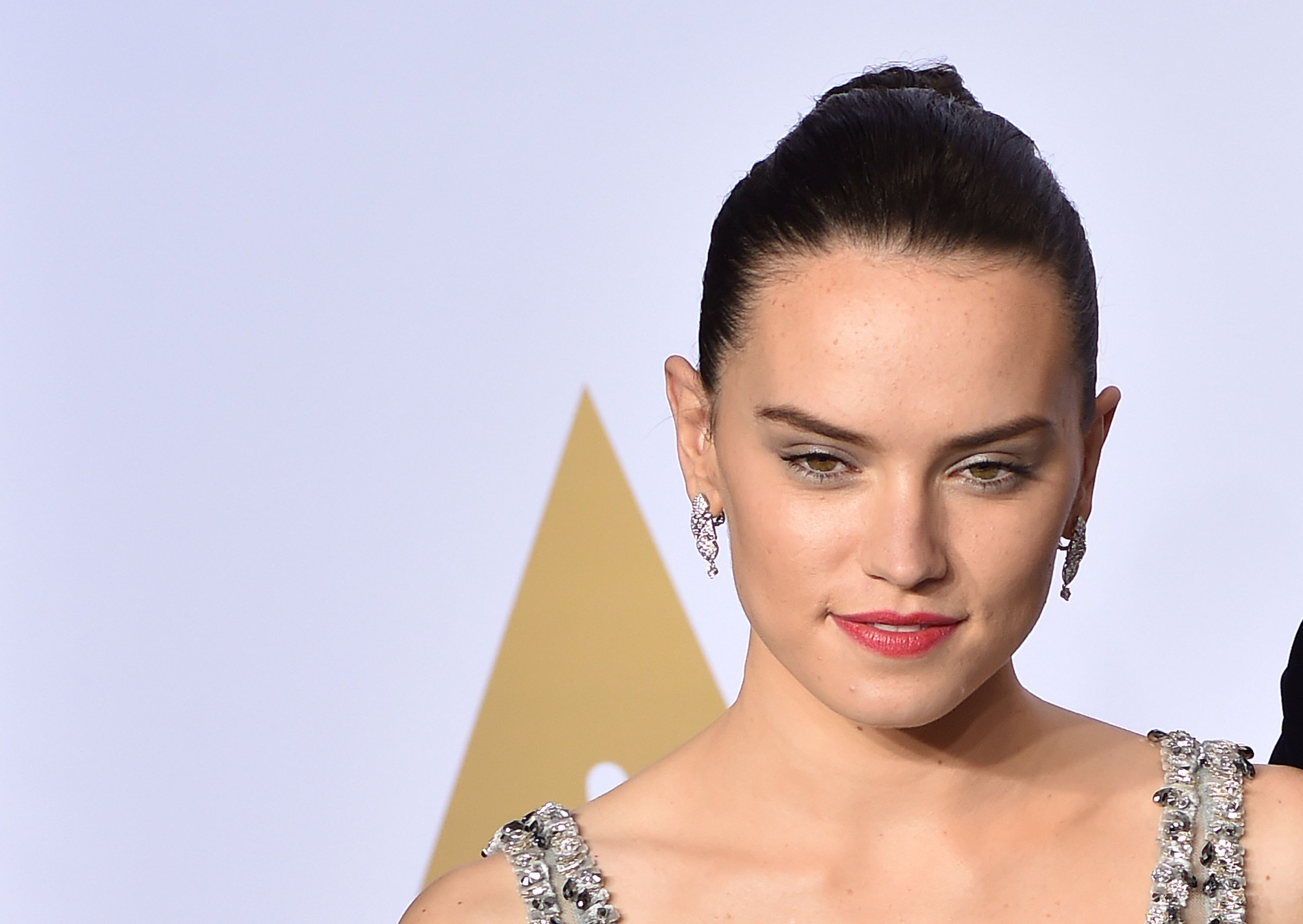 Actress Daisy Ridley poses in the press room during the 88th Annual Academy Awards at Loews Hollywood Hotel on February 28, 2016 in Hollywood, California.
