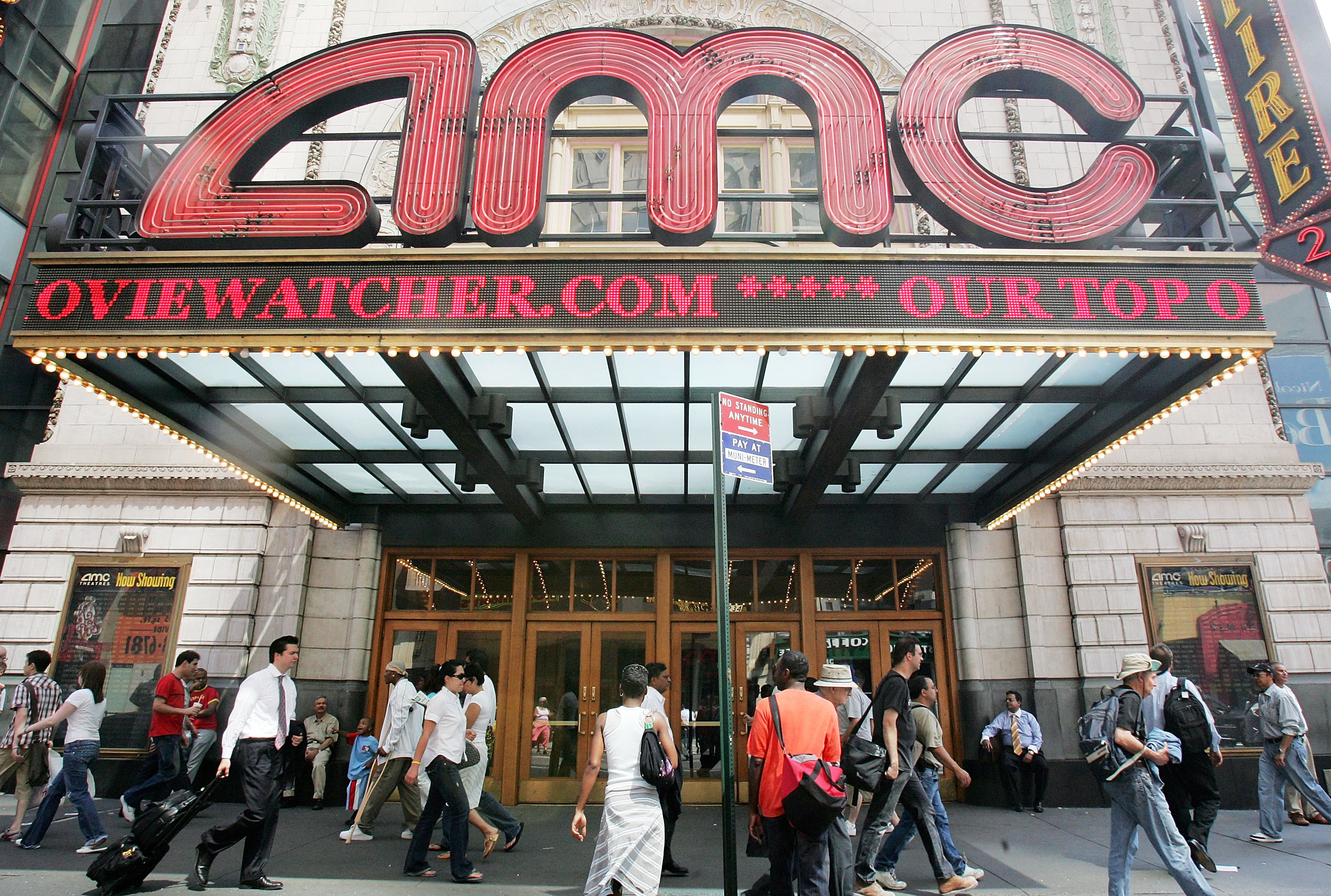 Movie Theater Chains AMC And Loews To Merge
