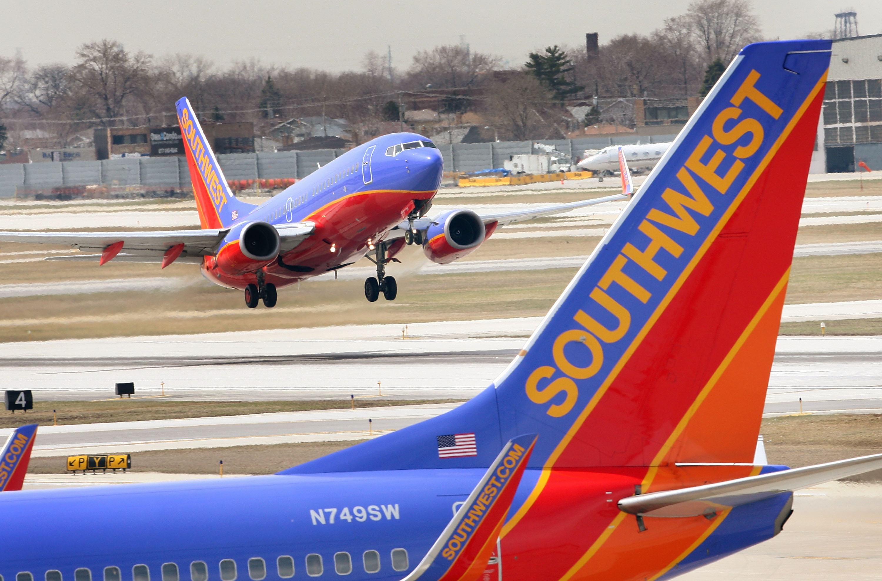 A Southwest Airlines jet takes off at Midway Airport April 3, 2008 in Chicago, Illinois. (Scott Olson&mdash;Getty Images)