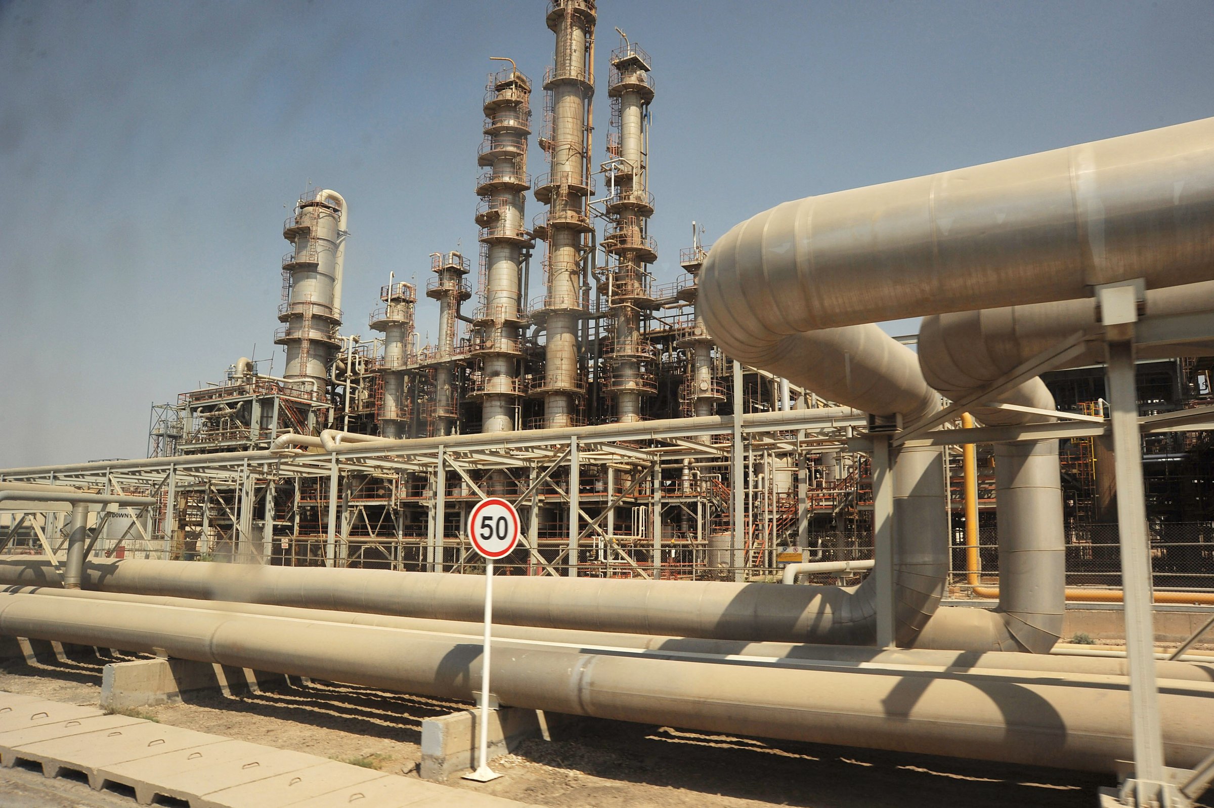 View of Iran's oil industry installations on September 28, 2011 in Mahshahr, Khuzestan province, southern Iran.