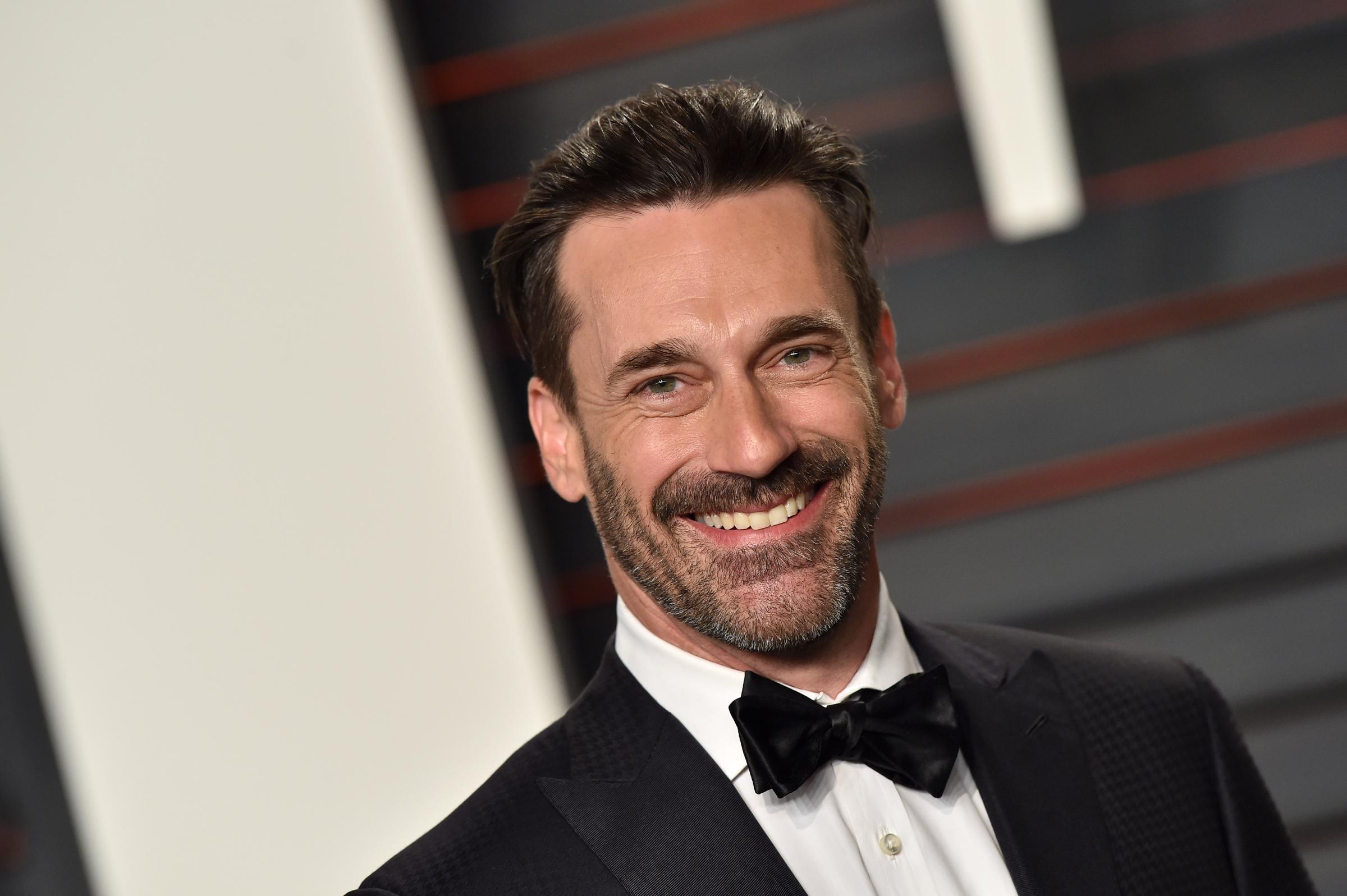 Actor Jon Hamm arrives at the 2016 Vanity Fair Oscar Party Hosted By Graydon Carter at Wallis Annenberg Center for the Performing Arts on February 28, 2016 in Beverly Hills, California.