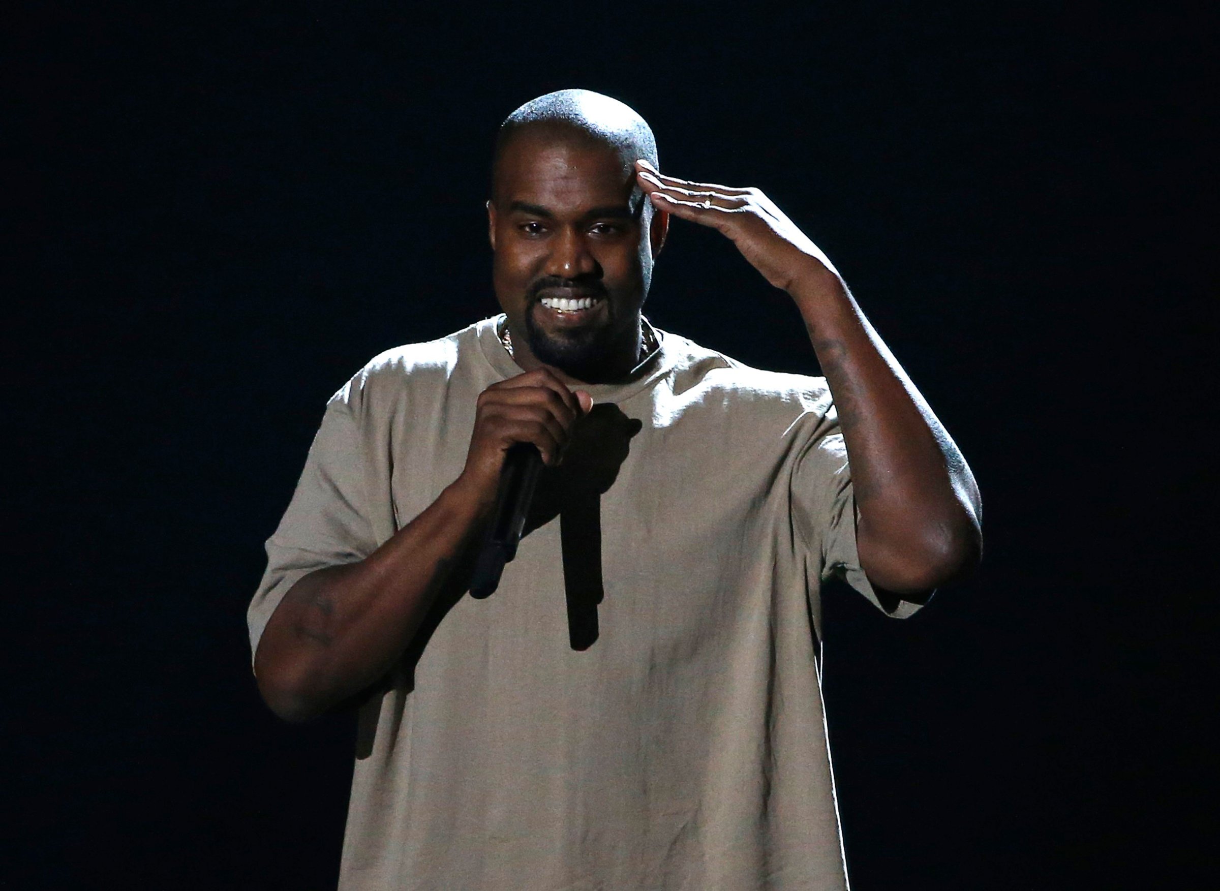 Kanye West accepts the Video Vanguard Award at the 2015 MTV Video Music Awards in Los Angeles on August 30, 2015.
