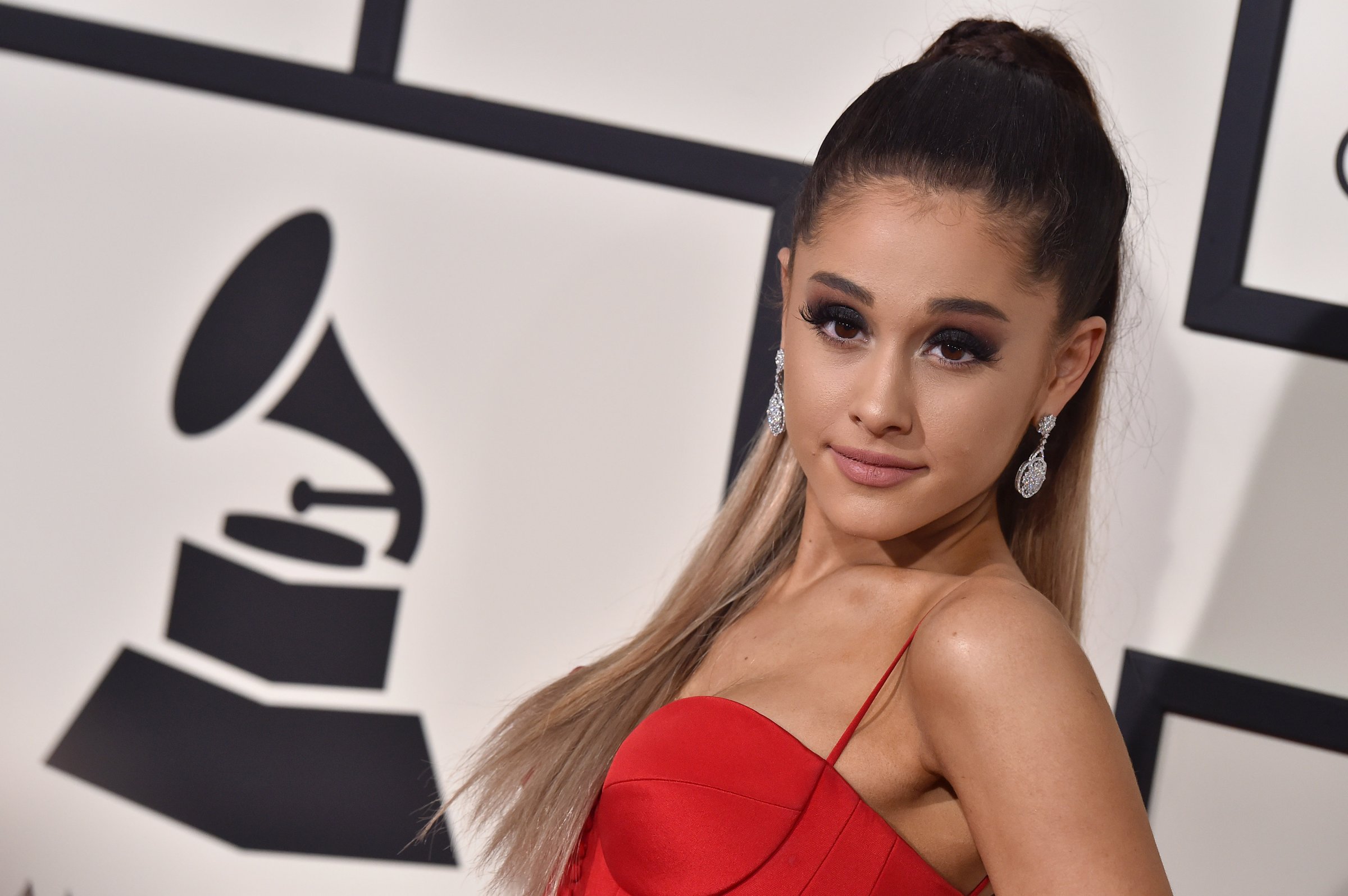 Singer Ariana Grande arrives at The 58th GRAMMY Awards at Staples Center on February 15, 2016 in Los Angeles, California.