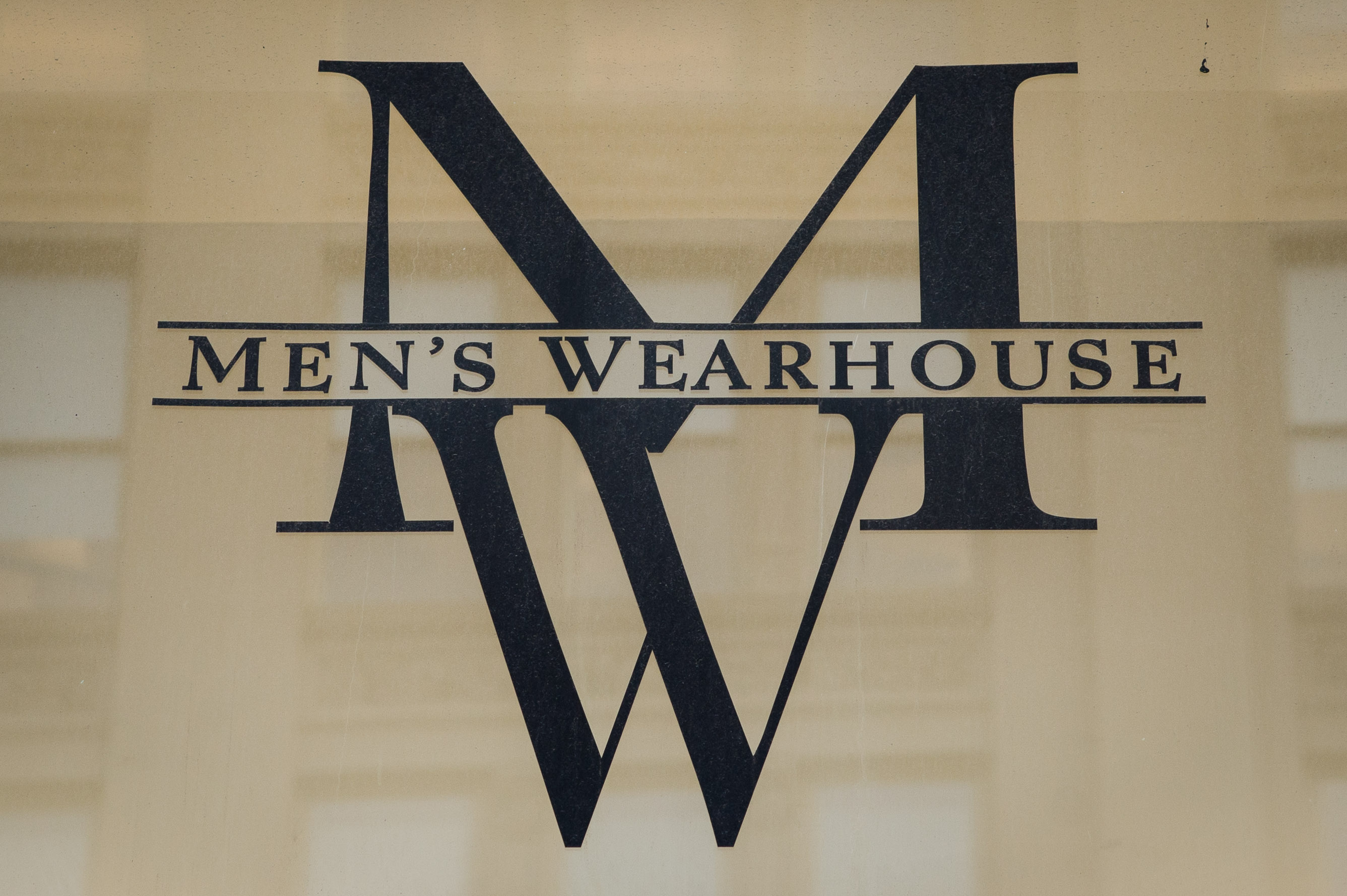 Men's Wearhouse Adopts New Look as Hunter Instead of Target