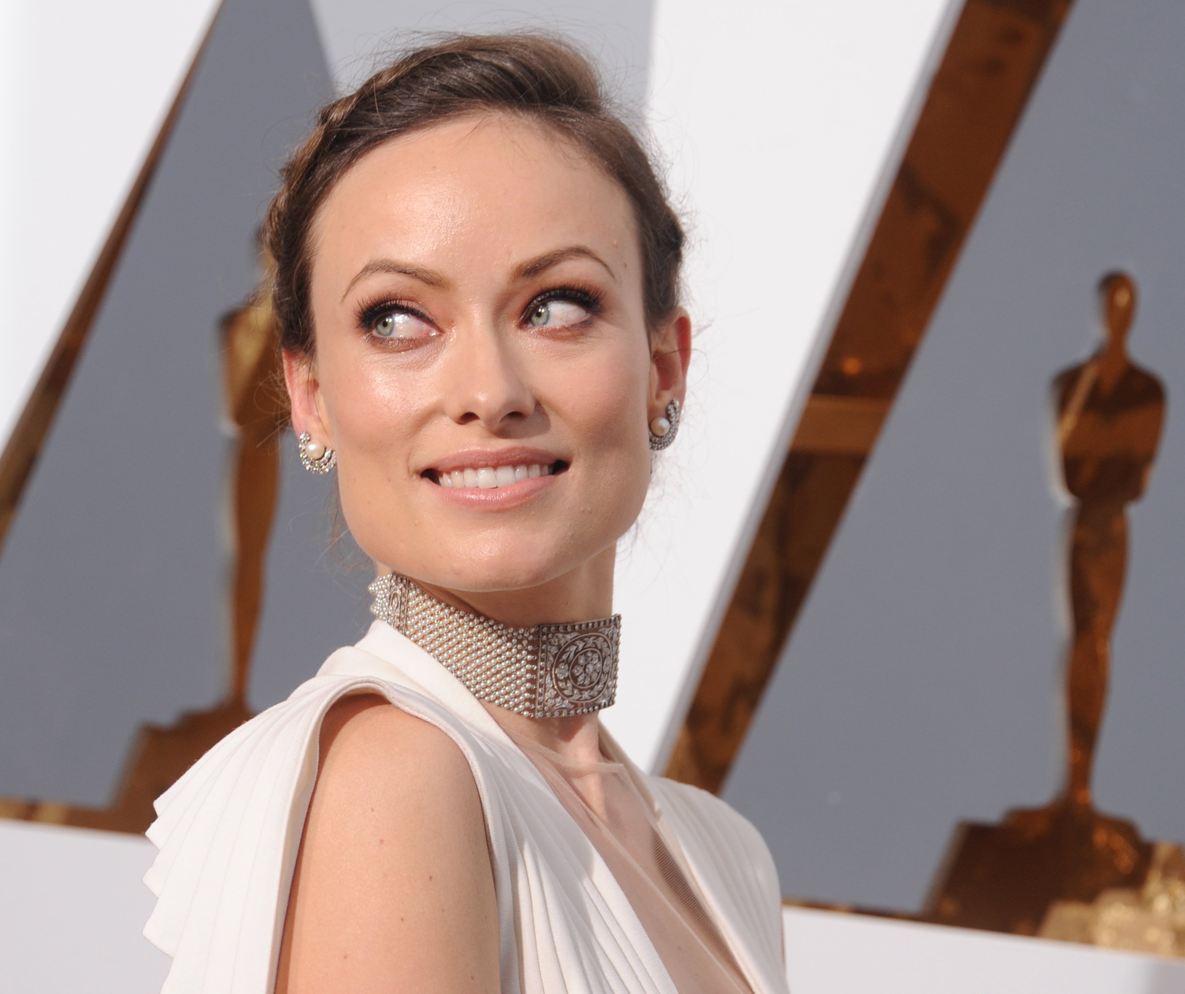Actress Olivia Wilde arrives at the 88th Annual Academy Awards at Hollywood &amp; Highland Center on February 28, 2016 in Hollywood, California.
