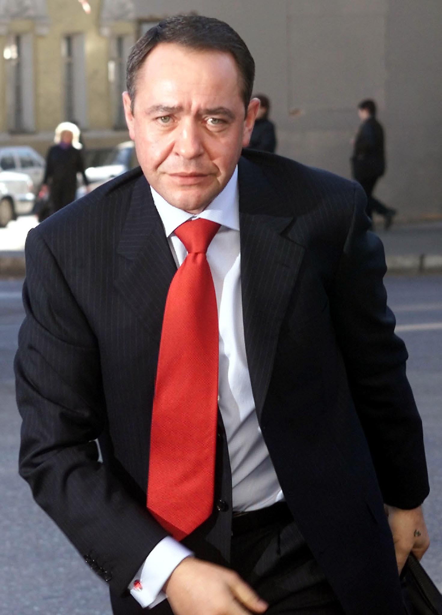 Mikhail Lesin in central Moscow on March 27, 2002 (Alexander Natruskin—Reuters)