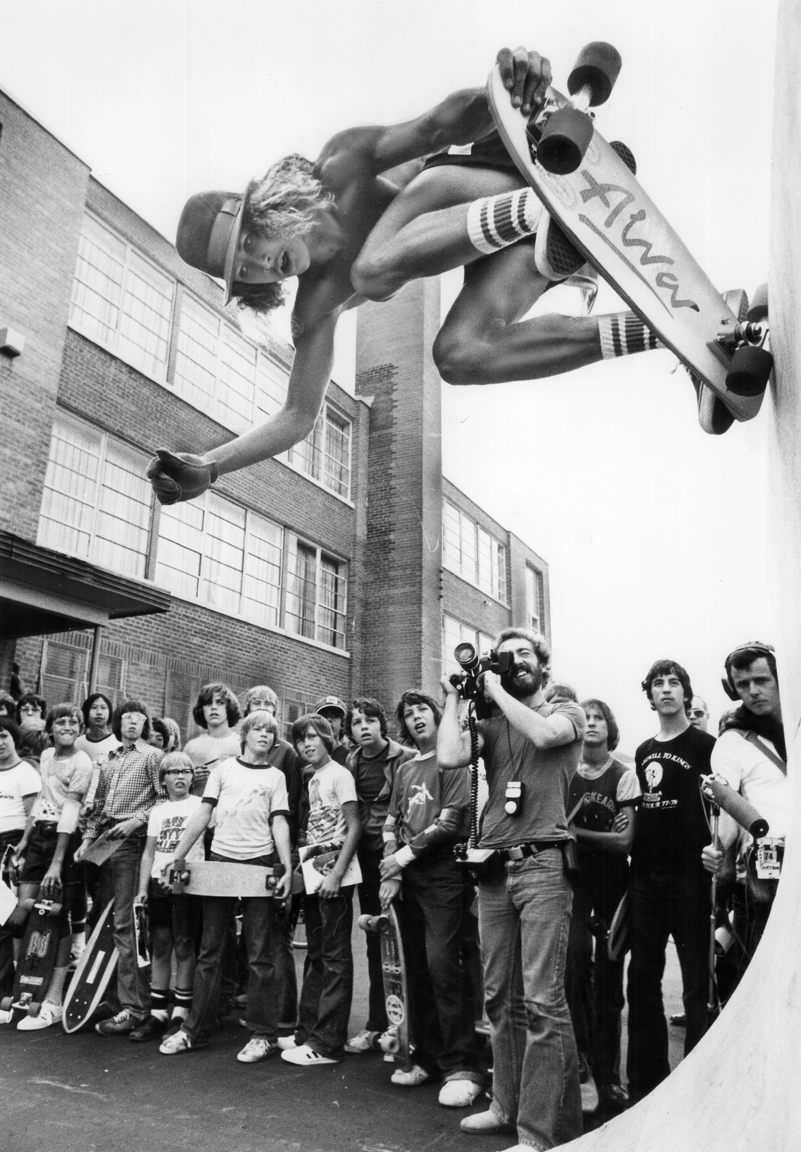 Professional skater Tony Alva skates in Toronto, Canada on Sept. 17, 1977.