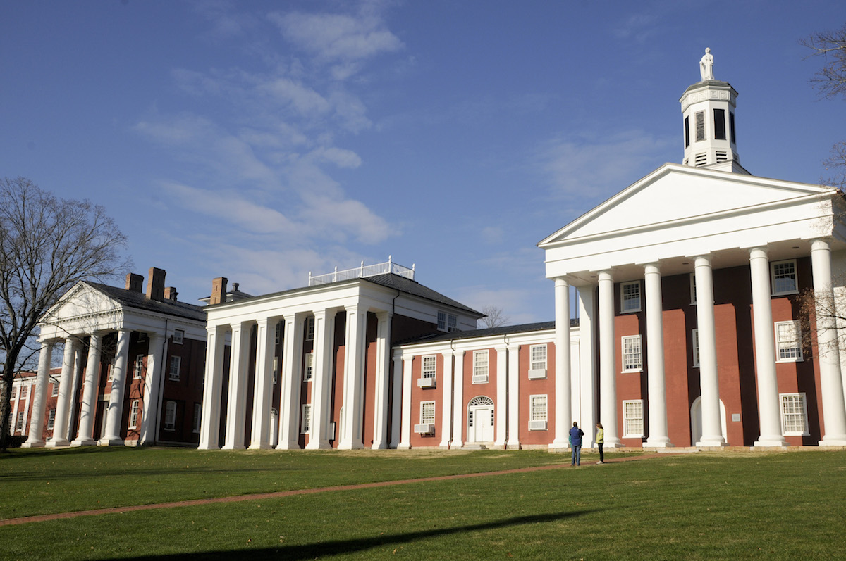 Campus buildings at Washington and Lee University in Virginia. (Robert Knopes—UIG / Getty Images)