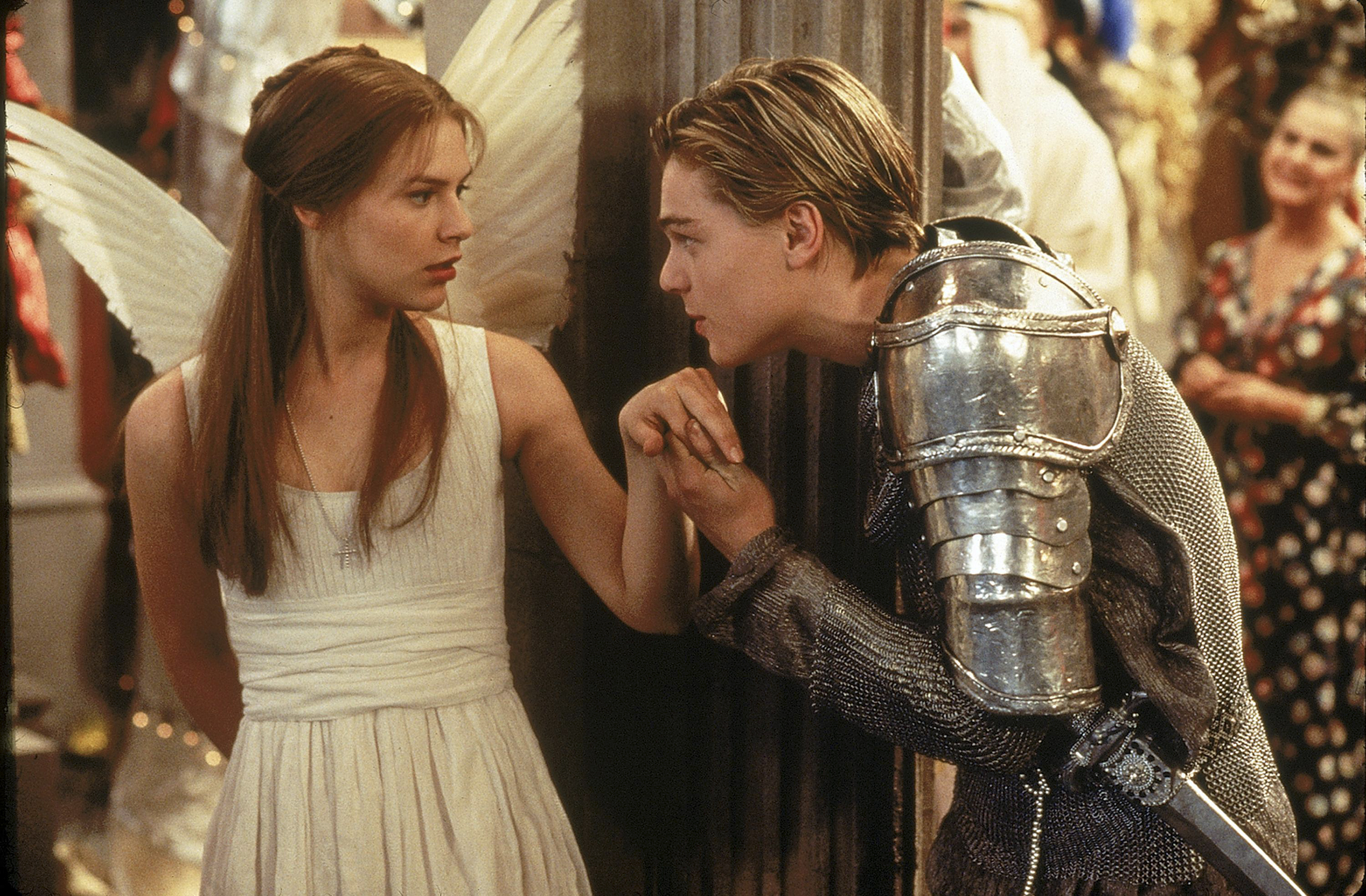 Claire Danes and Leonardo DiCaprio in <em>Romeo and Juliet</em> (1996) (Twentieth Century Fox)