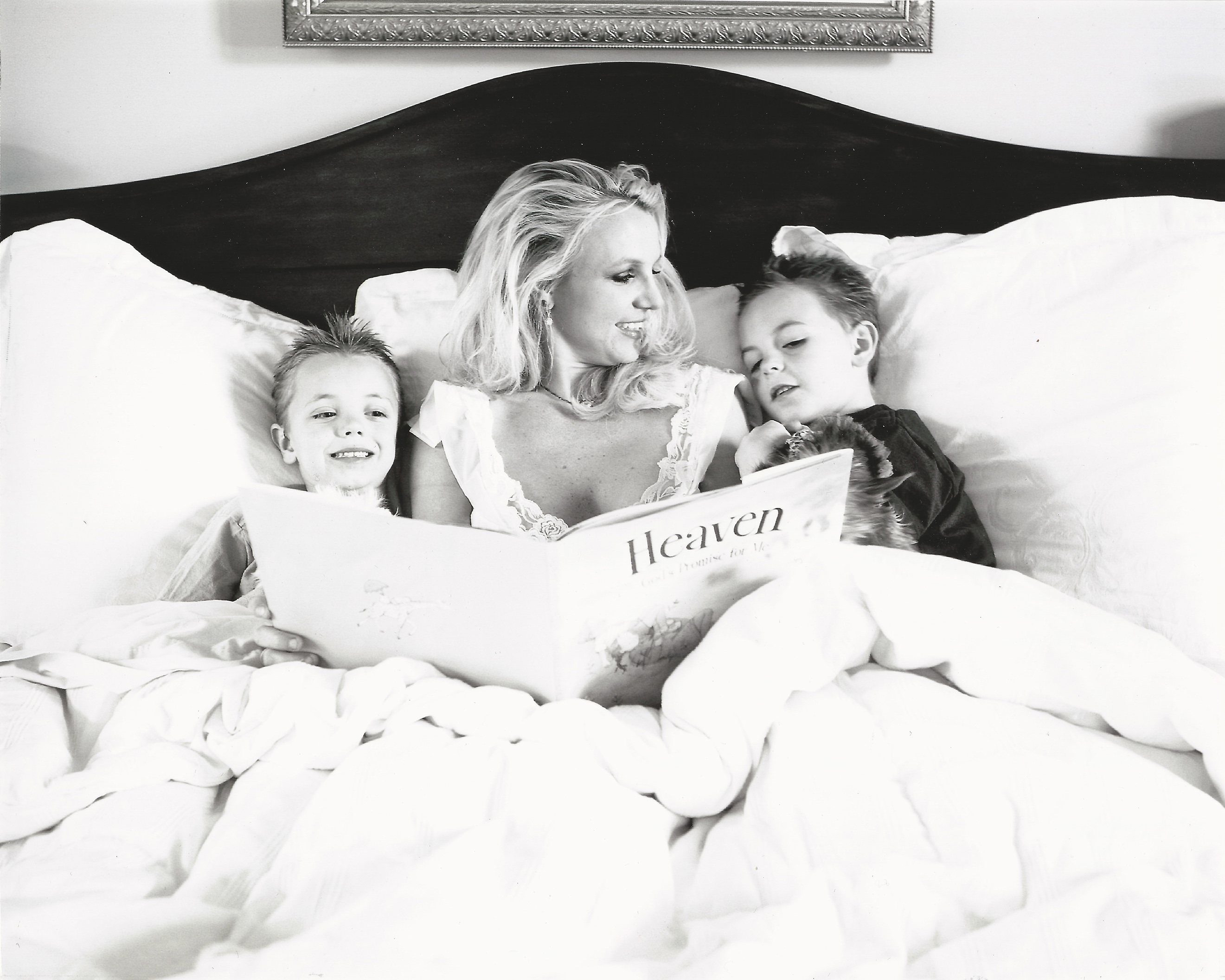 Britney Spears Letters From Mom 2016