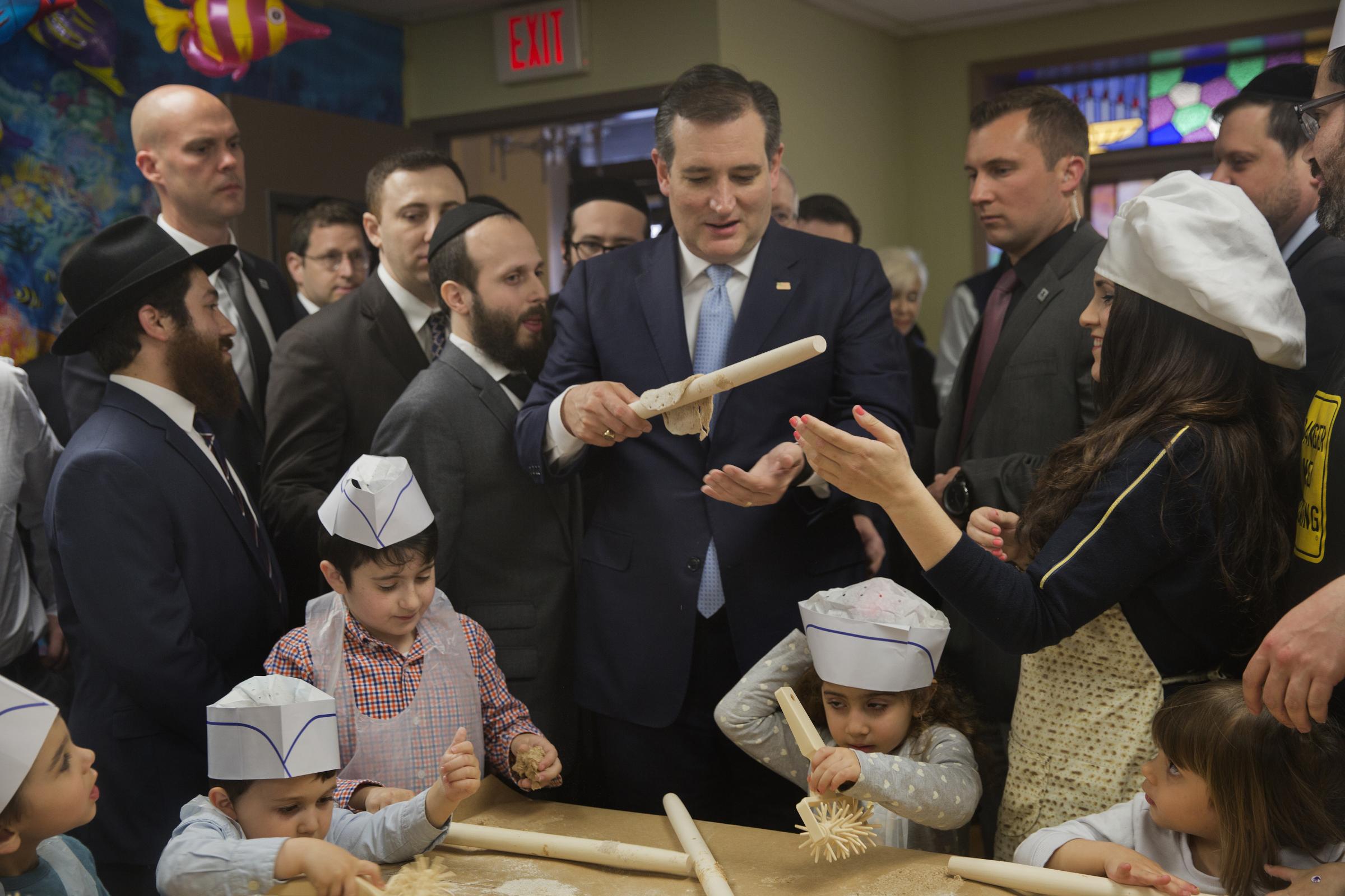 Presidential Candidate Ted Cruz Tours Brooklyn Matzah Bakery