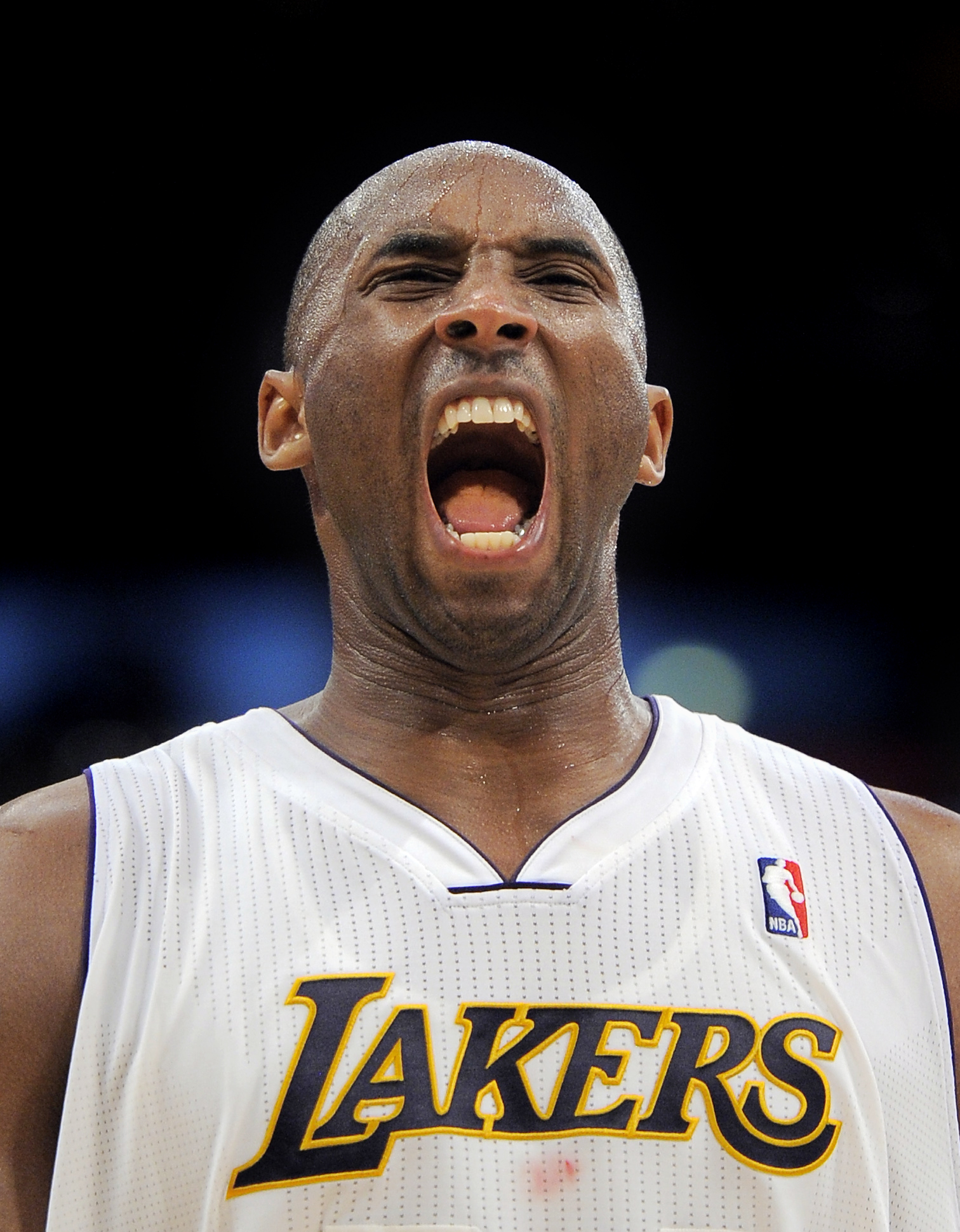 Los Angeles Lakers guard Kobe Bryant reacts in the closing seconds of their NBA basketball game against the Oklahoma City Thunder on April 22, 2012, in Los Angeles. The Lakers won 114-106.