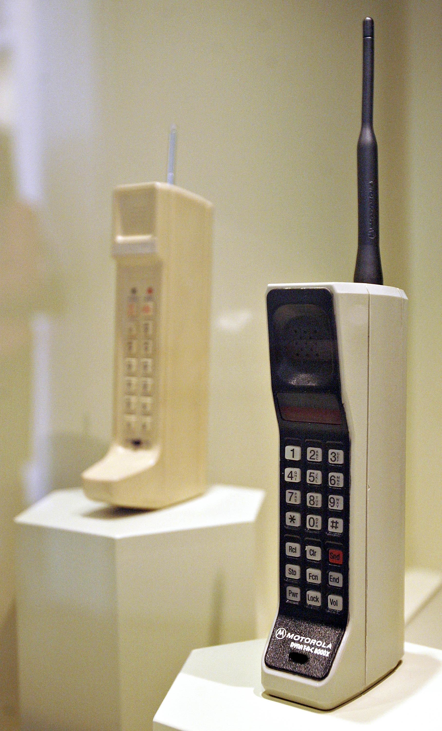 A 1984 Motorola DynaTAC 8000X, the world's first commerciall