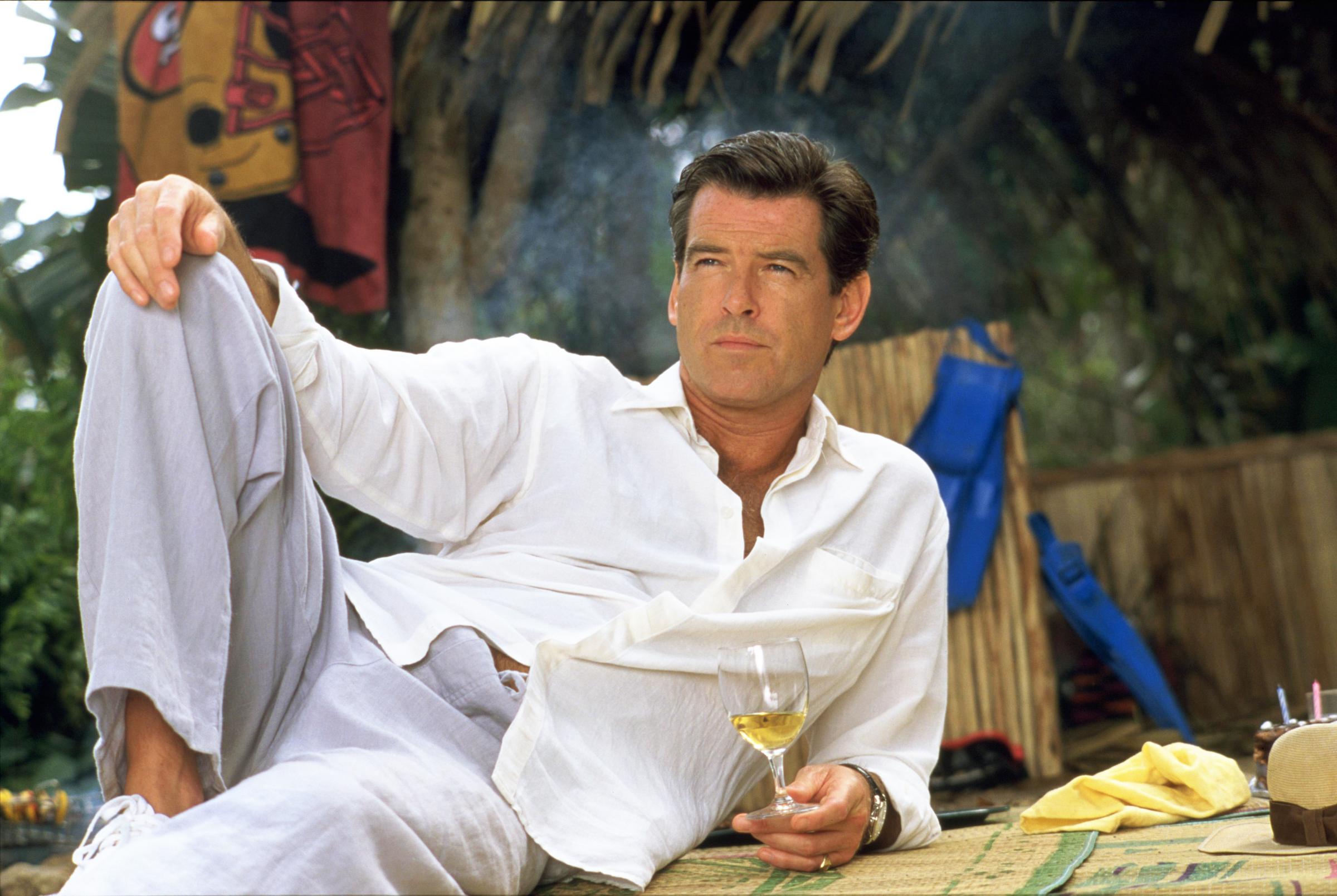 Pierce Brosnan as Andrew "Andy" Osnard in The Tailor of Panama, 2001.