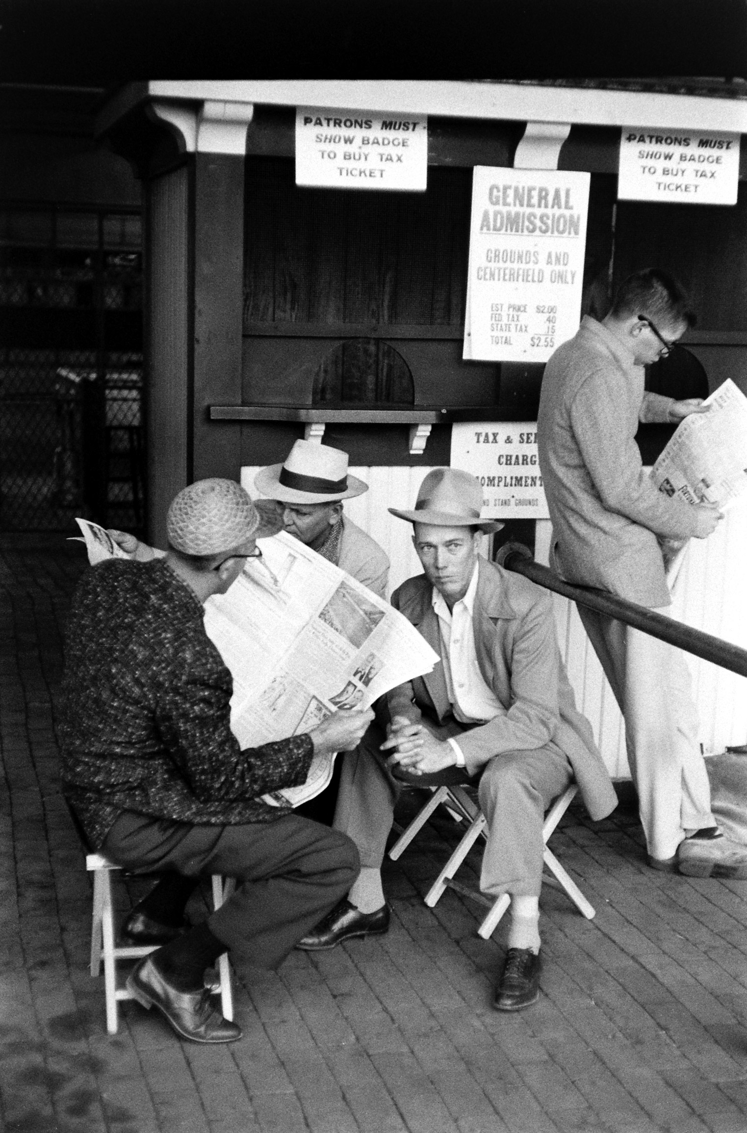 Fans wait for the gates to open for the 1955 Kentucky Derby.
