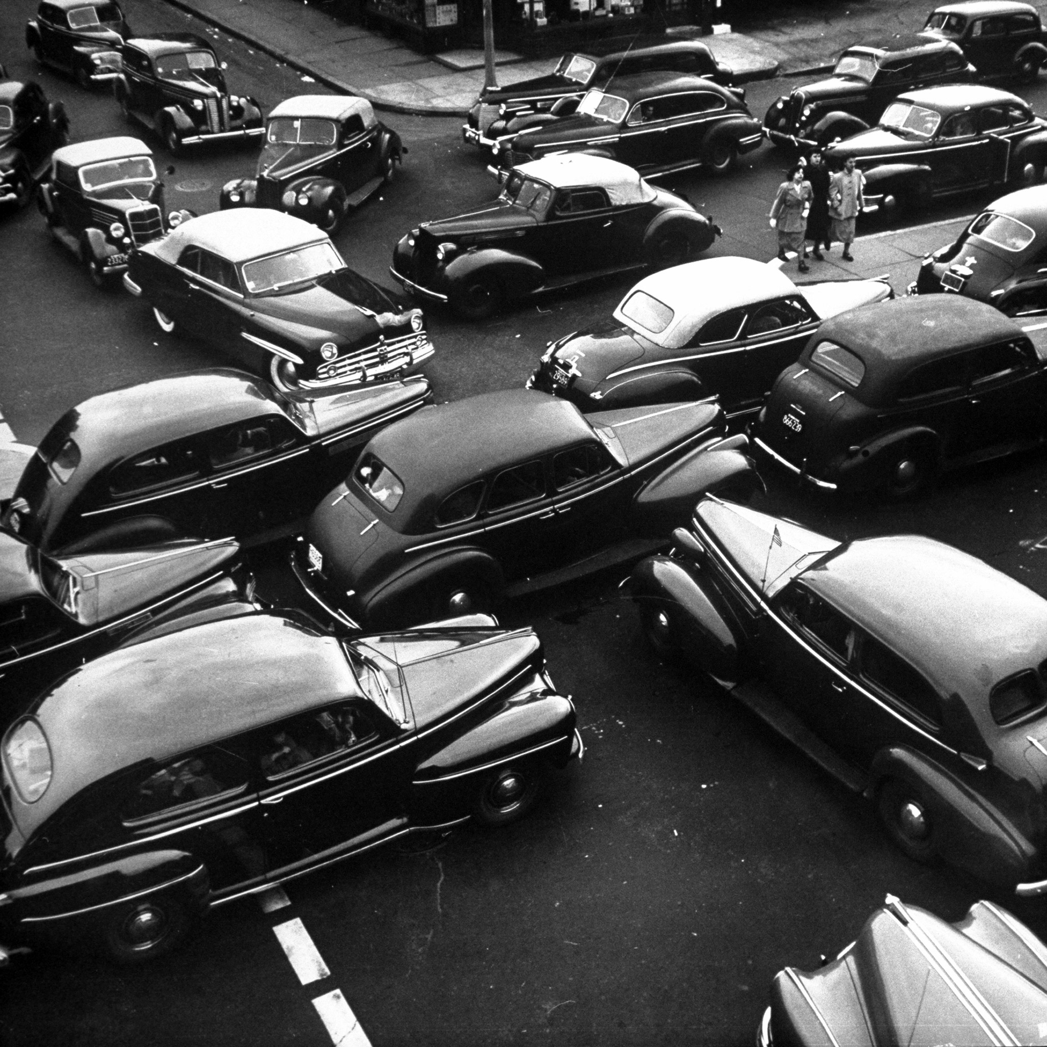 Traffic jams on Memorial Day weekend in 1949.