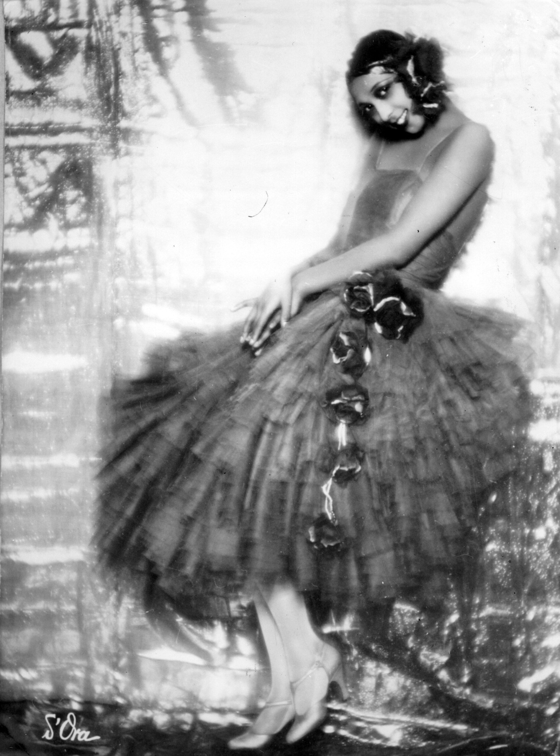 Josephine Baker in costume, 1927.