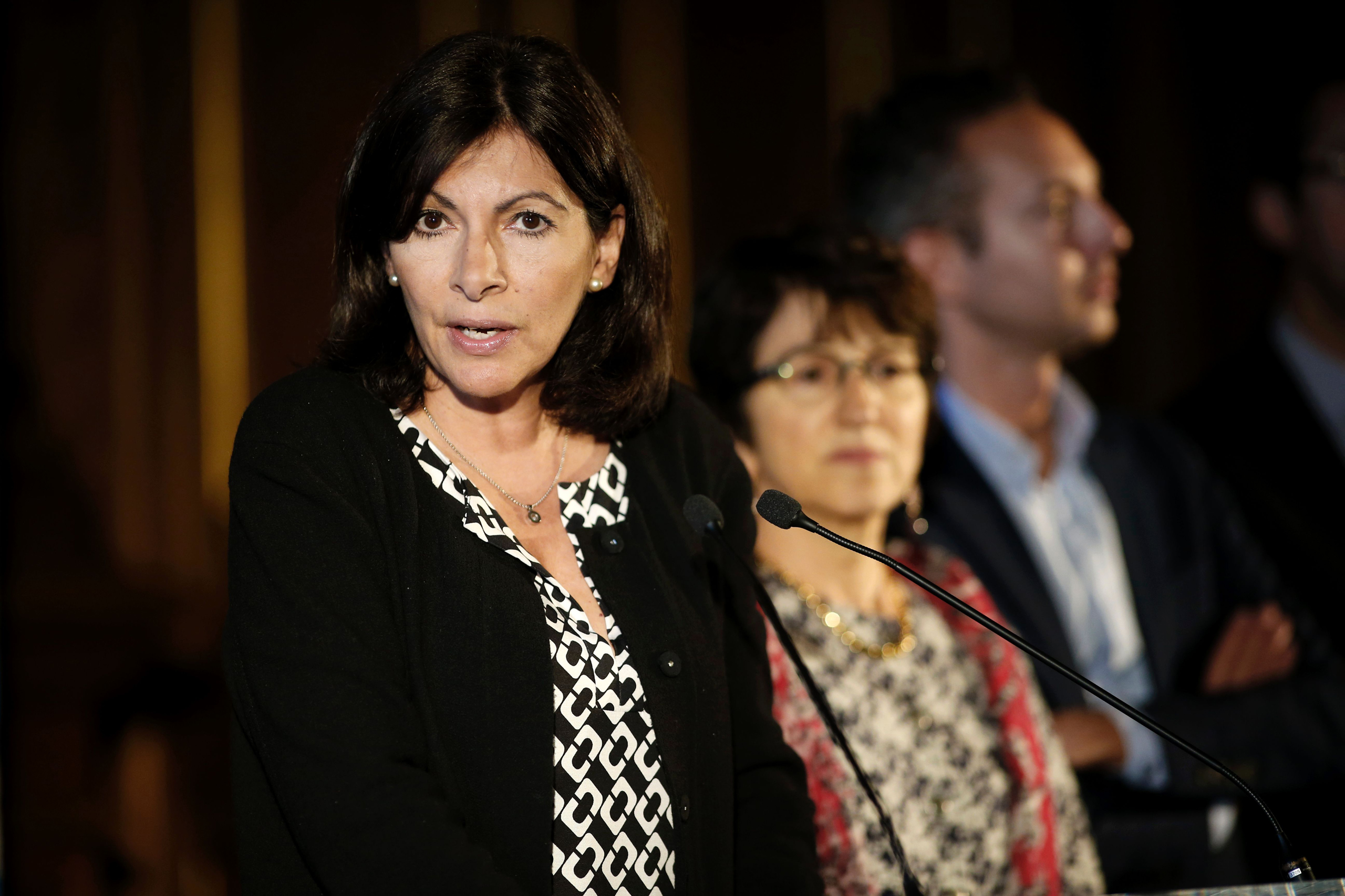 Mayor of Paris Anne Hidalgo gives a press conference regarding the creation of an official camp to welcome migrants in Paris on May 30, 2016. (Matthieu Alexandre—AFP/Getty Images)