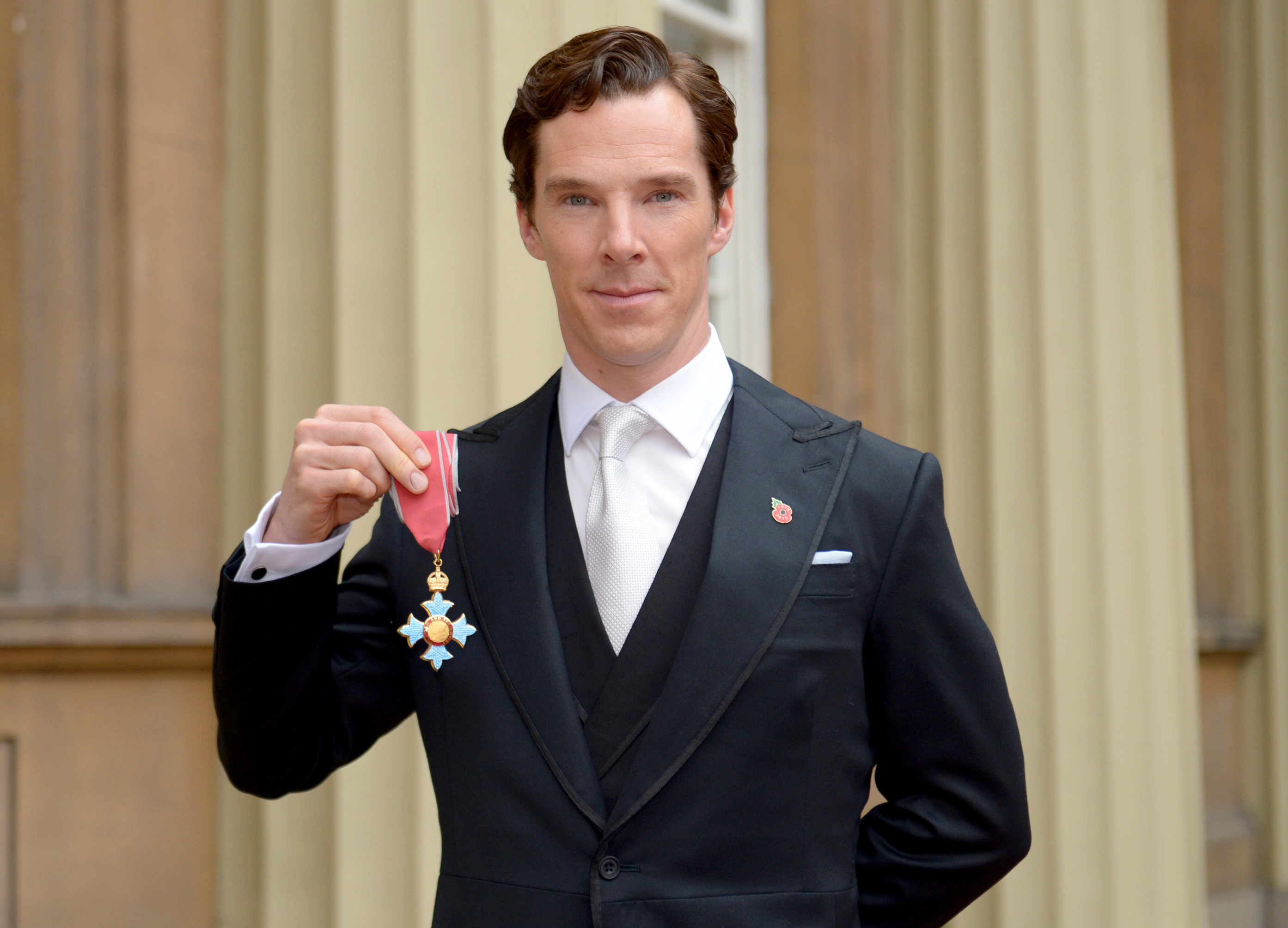 Actor Benedict Cumberbatch after receiving the CBE (Commander of the Order of the British Empire) from Queen Elizabeth II for services to the performing arts and to charity at Buckingham Palace on November 10, 2015 in London, England. (WPA Pool—Getty Images)