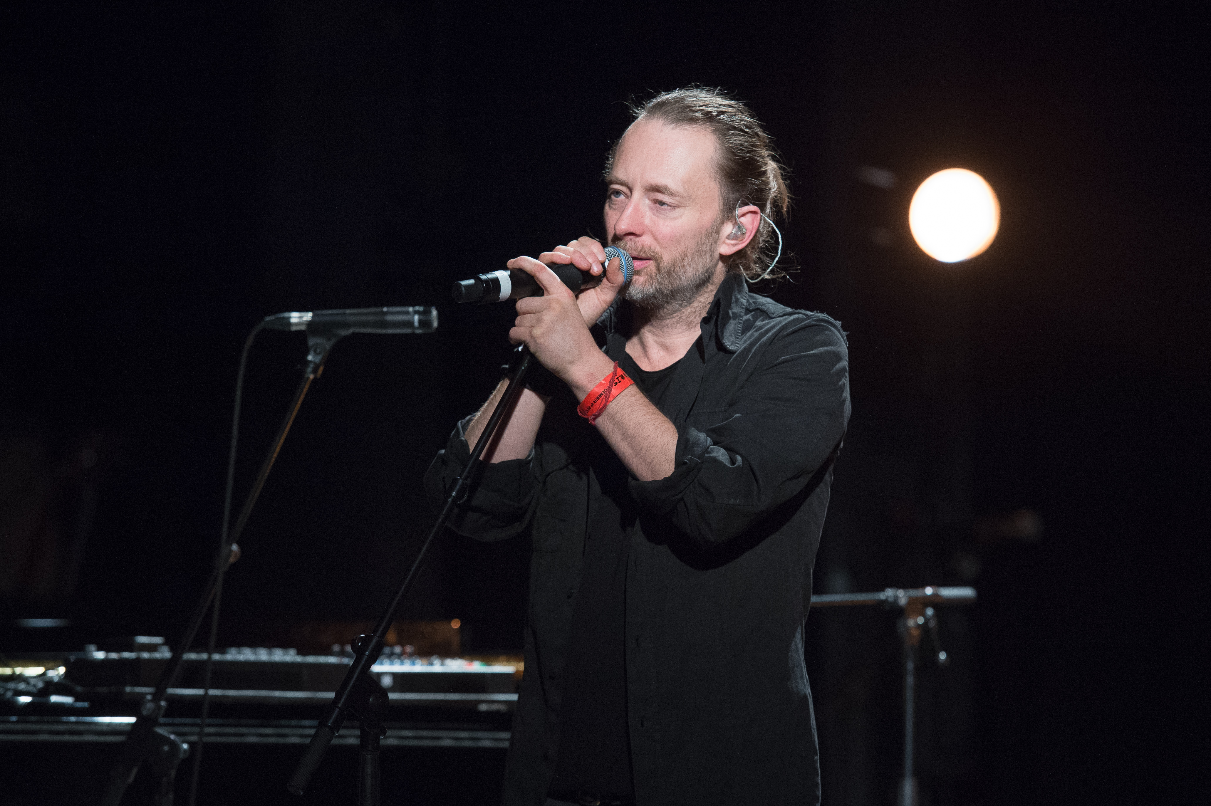 Thom Yorke performs during Pathway to Paris at Le Trianon on December 4, 2015 in Paris, France. (David Wolff - Patrick—Redferns/Getty Images)
