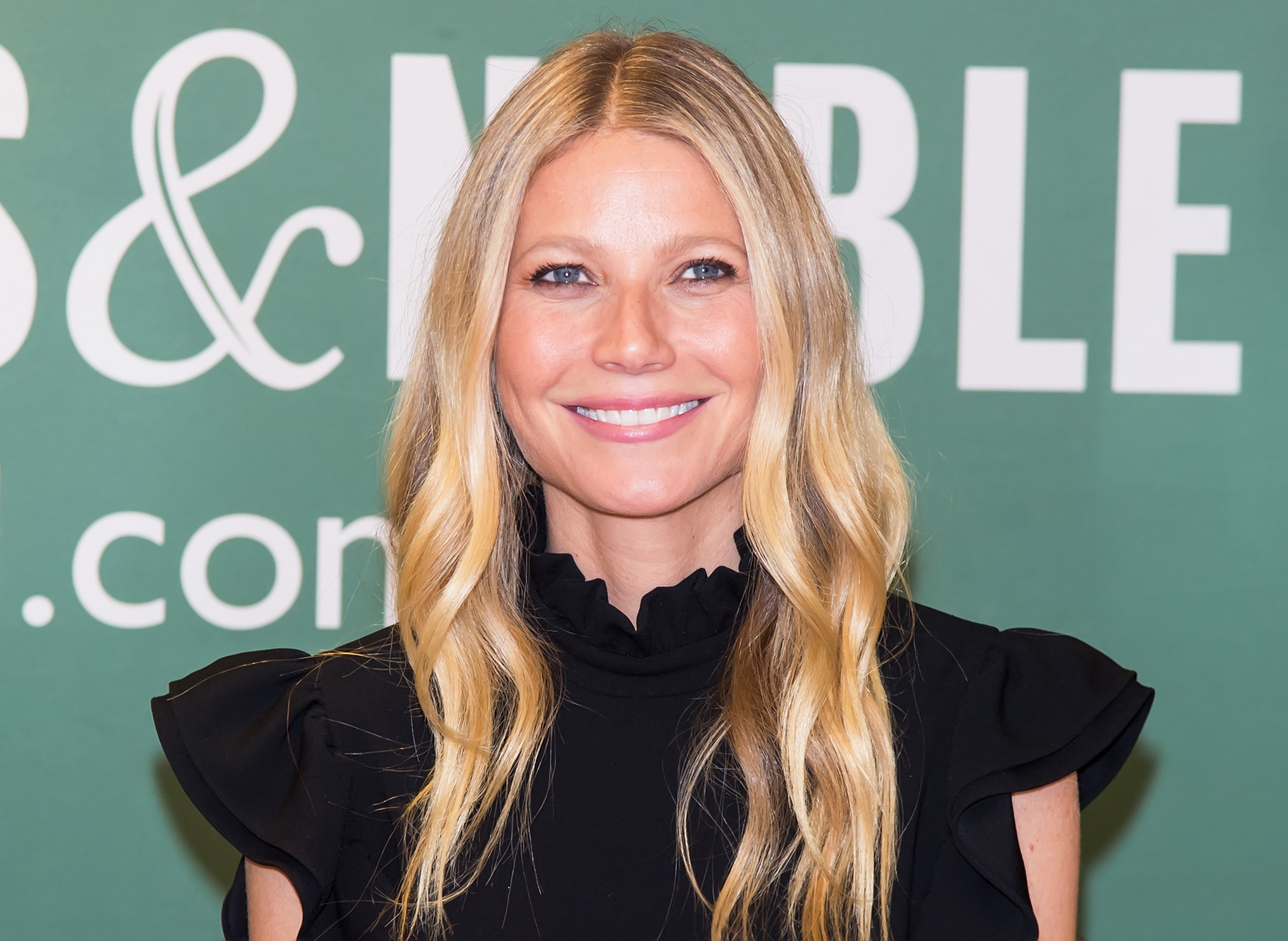 Gwyneth Paltrow Goop Want You To Buy A 15 000 Sex Toy Time