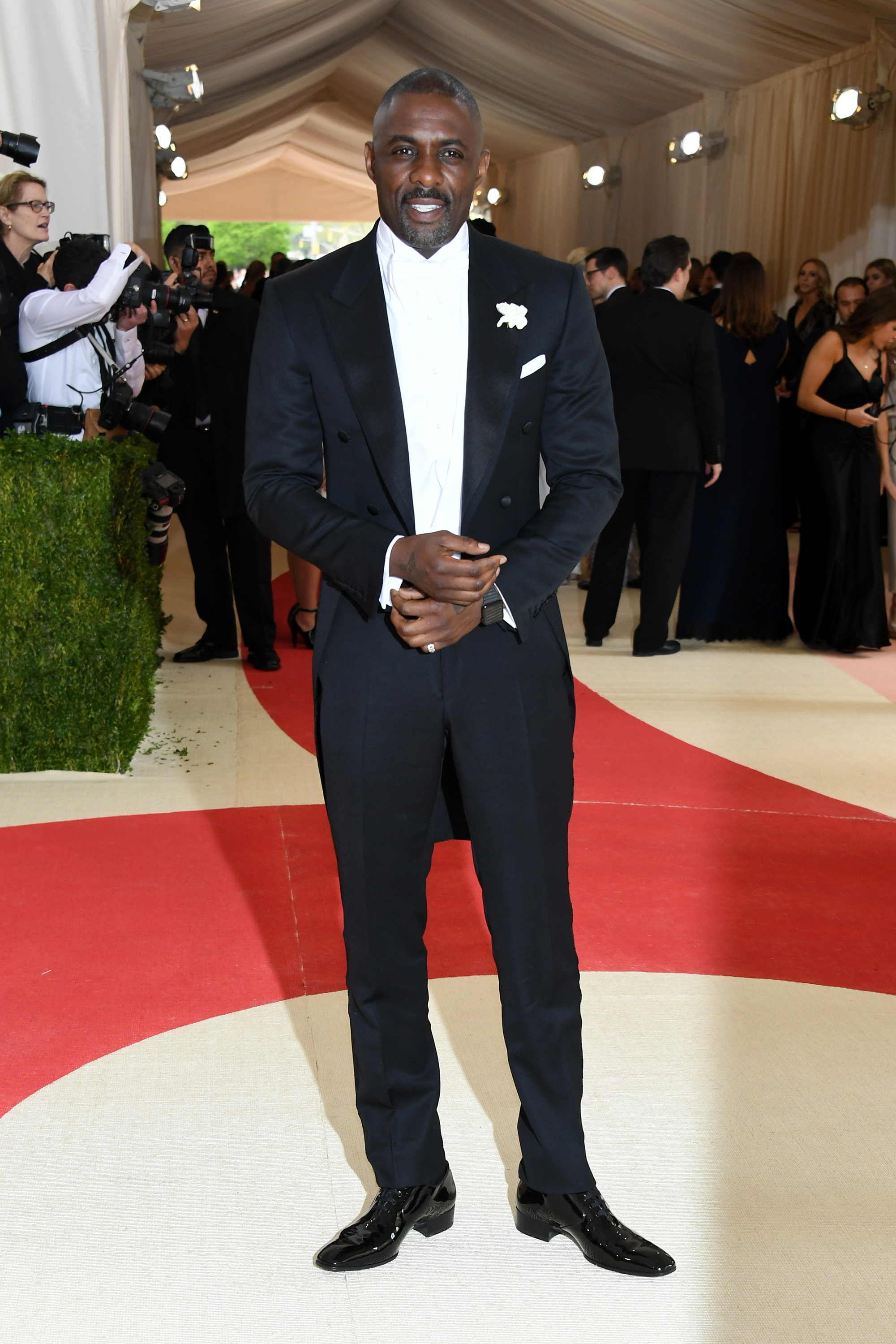 Idris Elba attends "Manus x Machina: Fashion In An Age Of Technology" Costume Institute Gala at Metropolitan Museum of Art on May 2, 2016 in New York City.
