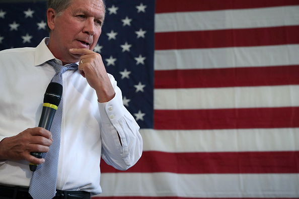 Republican presidential candidate and Ohio Governor John Kasich pauses during a campaign event April 25, 2016 in Rockville, Maryland.