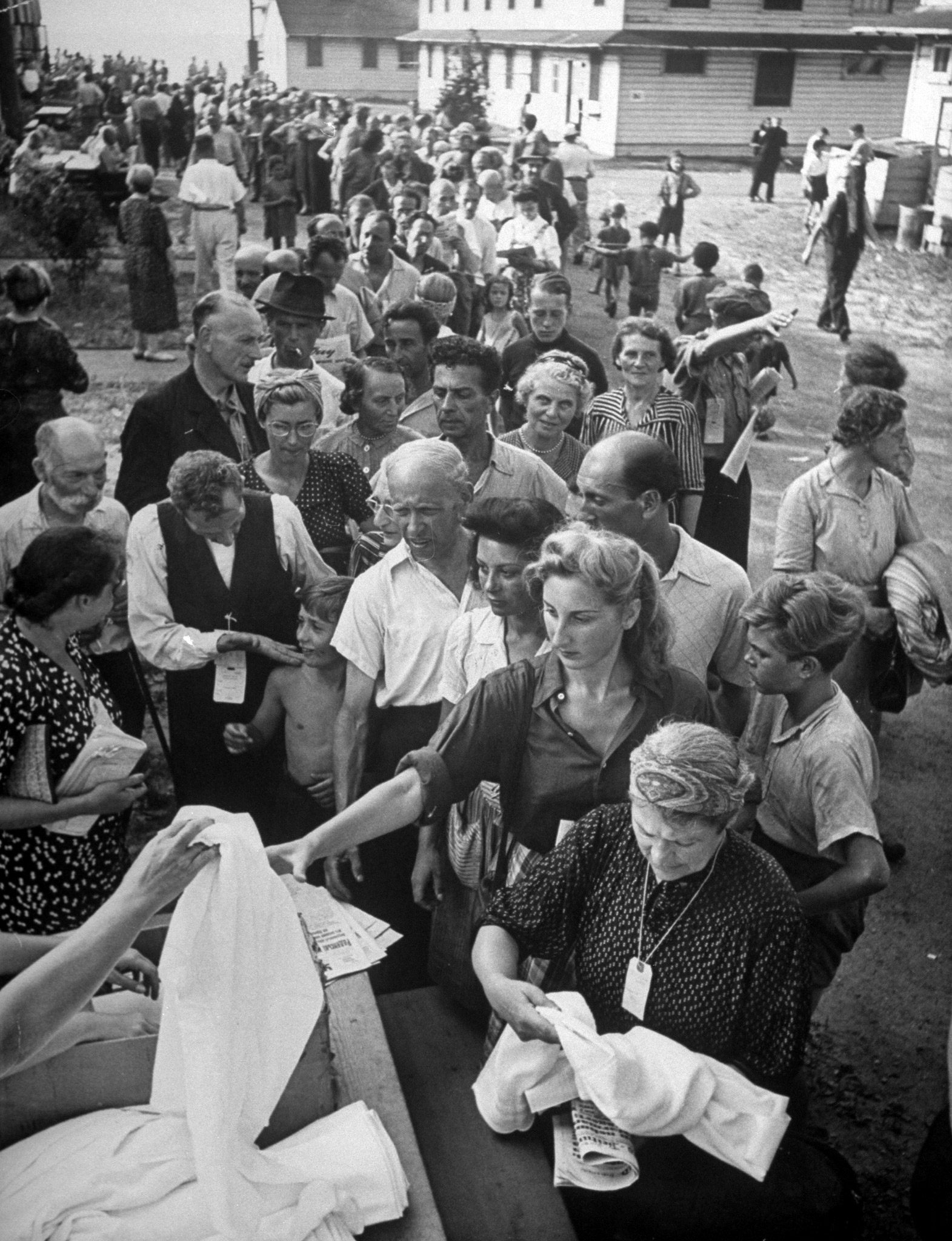 World War II refugees who arrived in New York in 1944.