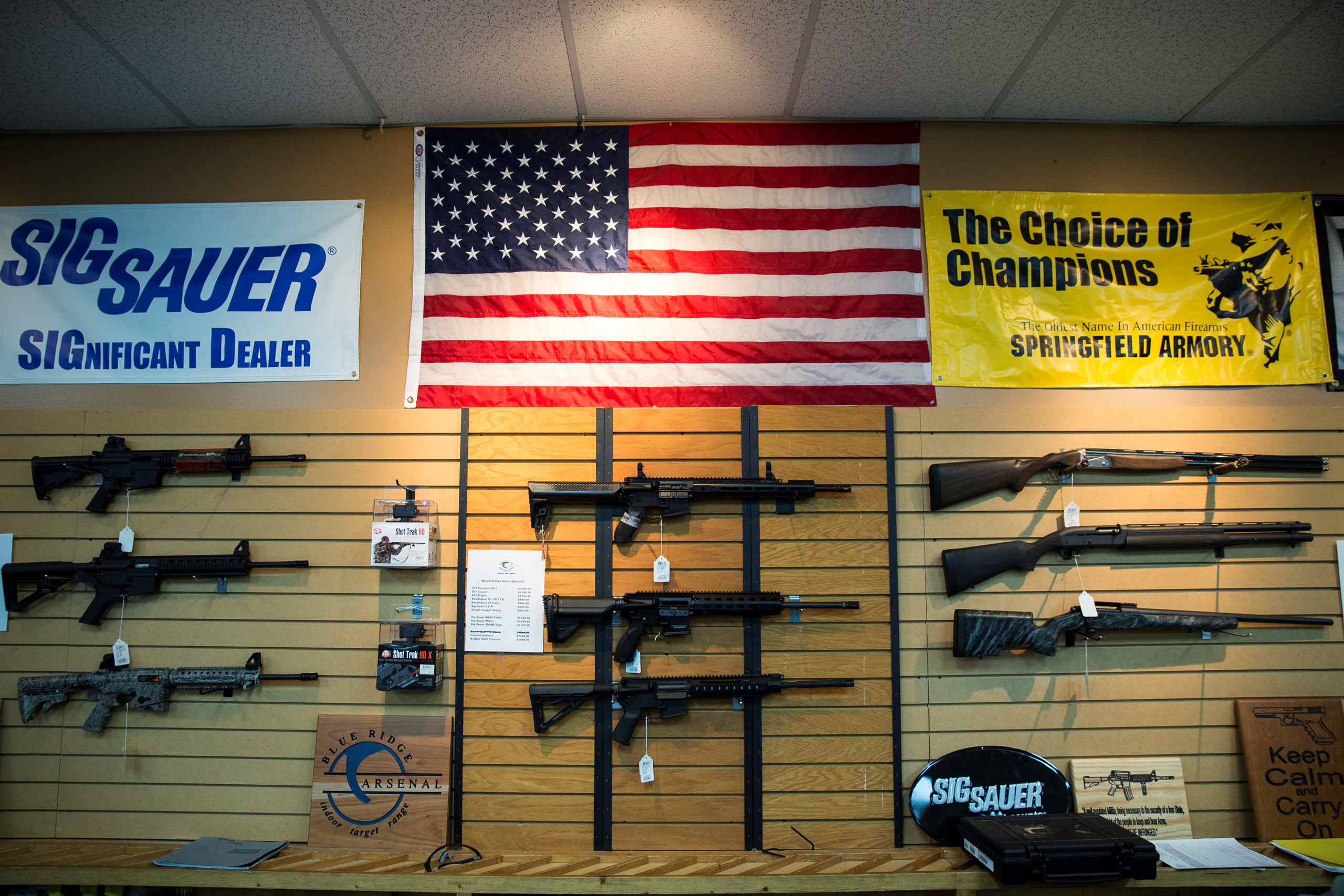 AR-15 style rifles and shotguns for sale at Blue Ridge Arsenal in Chantilly, Va., USA on Jan. 9, 2015. (Samuel Corum—Anadolu Agency/Getty Images)