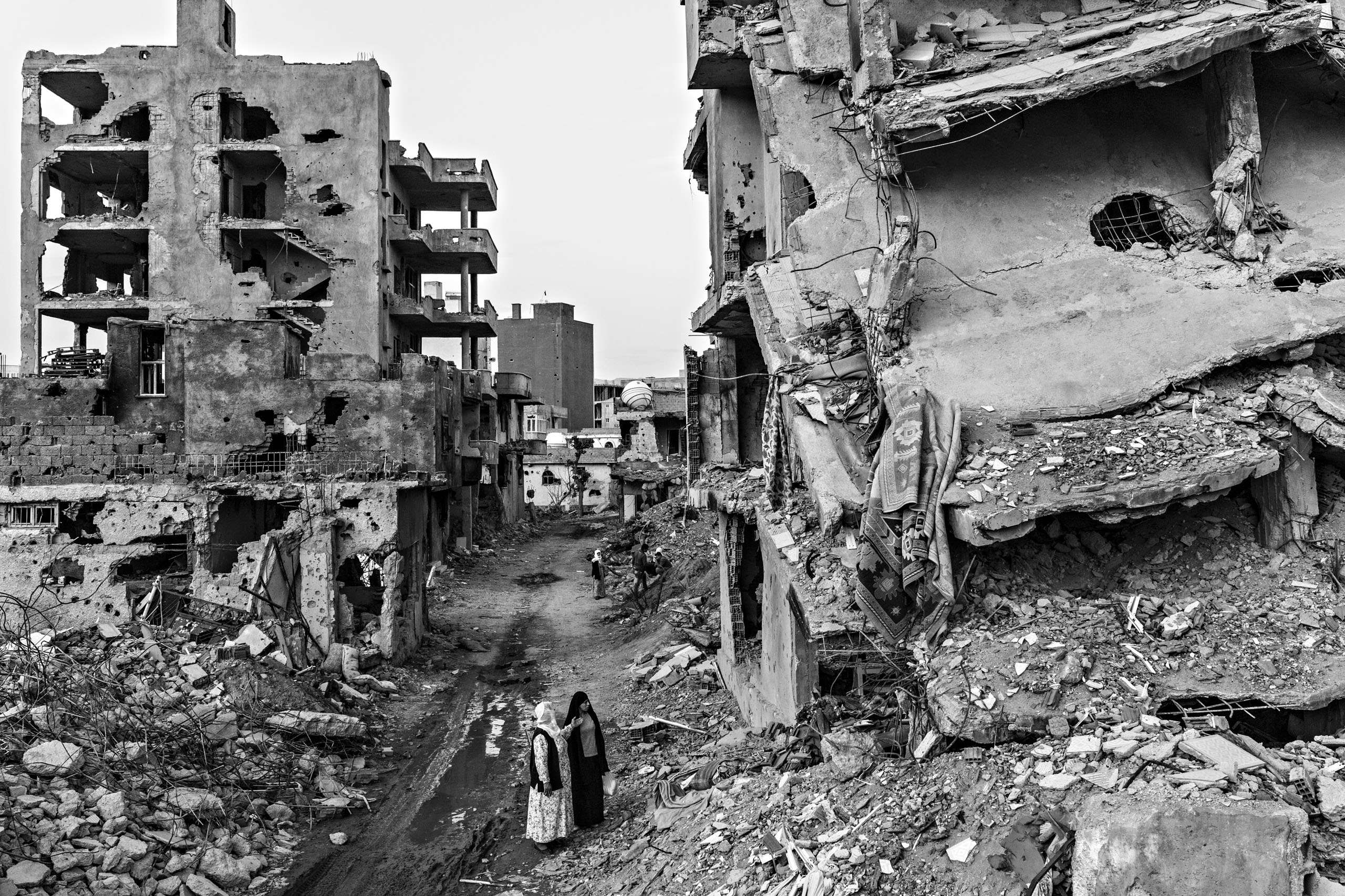 Destruction in Cizre, southeastern Turkey where Turkish special forces have been fighting the Kurdistan Workers Party (PKK). Families returned to their destroyed homes, March 2016.