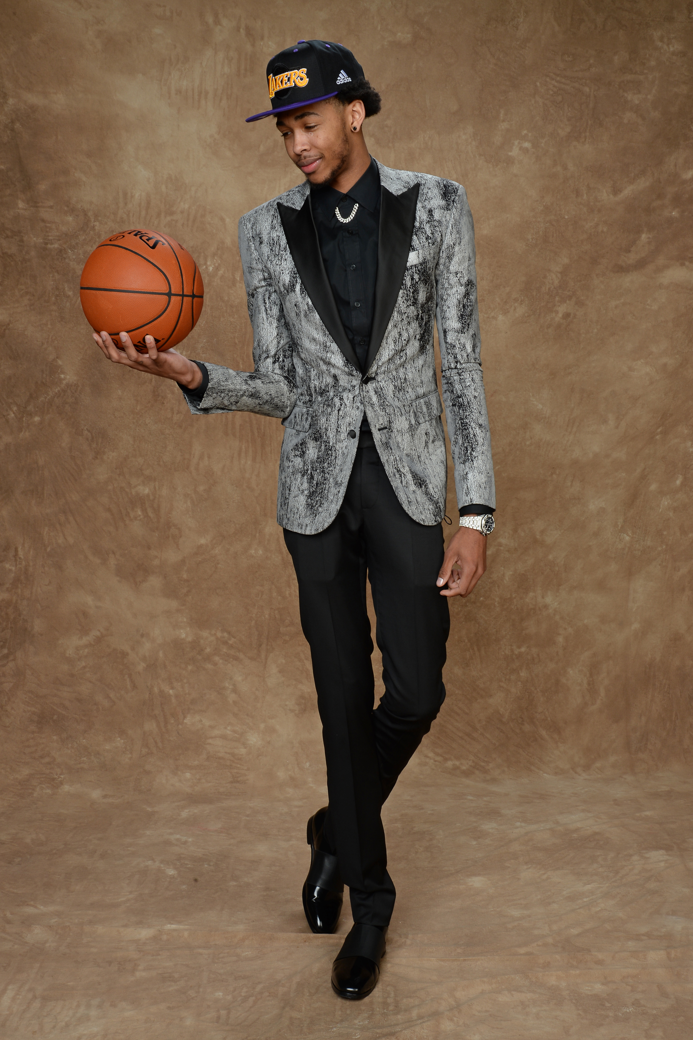 Brandon Ingram's flashy metallic suit cut a daring look at the draft, making him a perfect sartorial fit for star-studded Los Angeles.