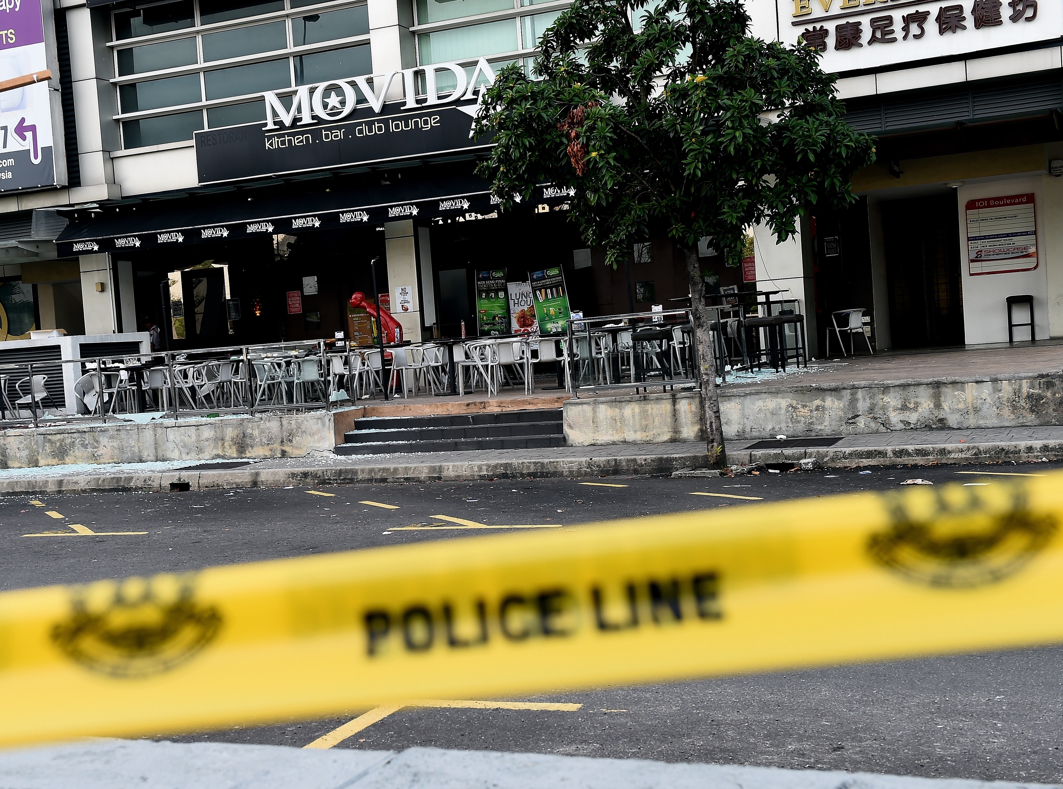 A general view of the site of a grenade attack at a restaurant in Puchong, outside of Kuala Lumpur, on June 28, 2016 (Manan Vatsyayana—AFP/Getty Images)