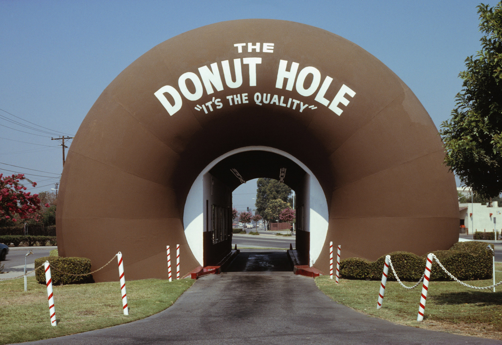 The Donut Hole, La Puente, California, 1991 by John Margolies